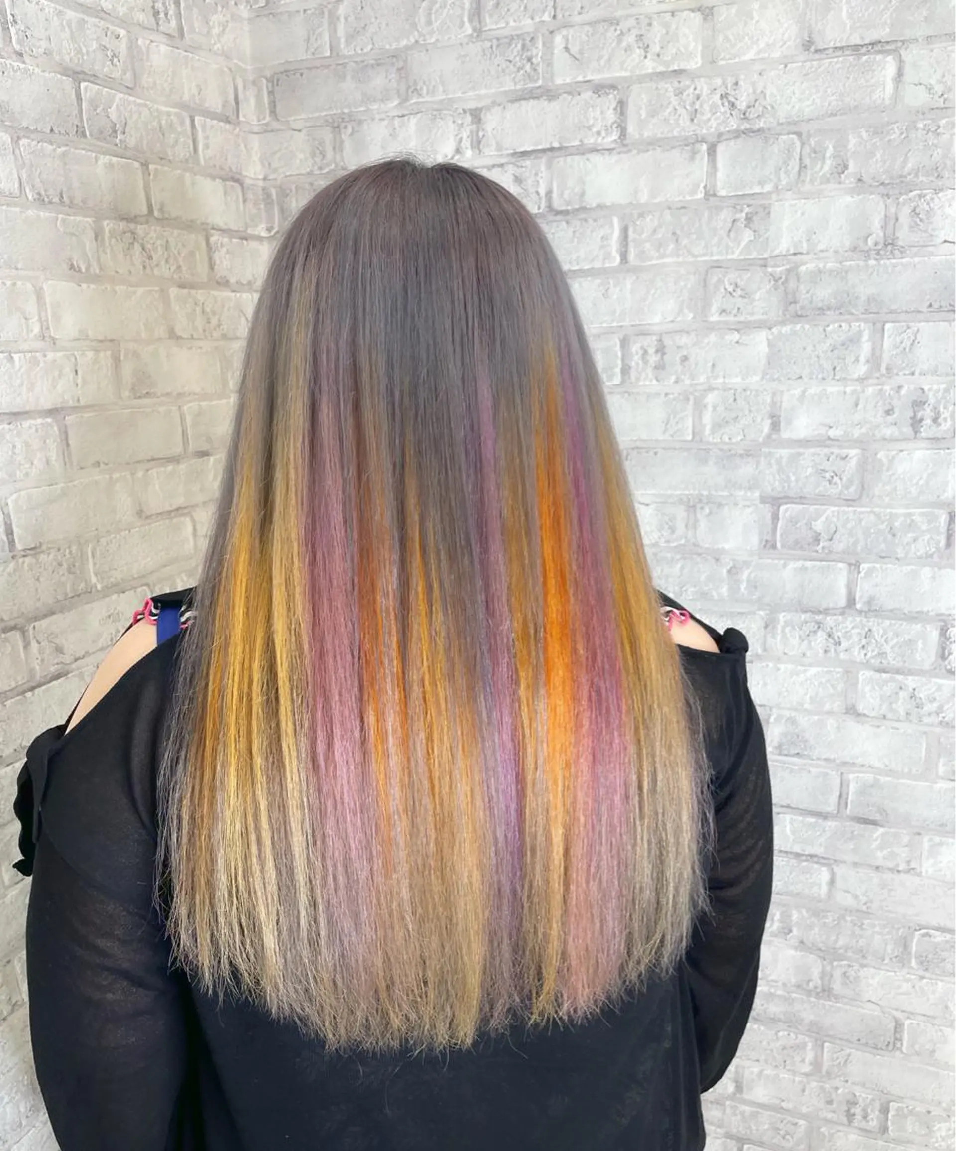 セミロング カラー ヘアアレンジ ブリーチ イエローカラー カット ヘアカラー トリートメント 秋山 幸太のヘアスタイル