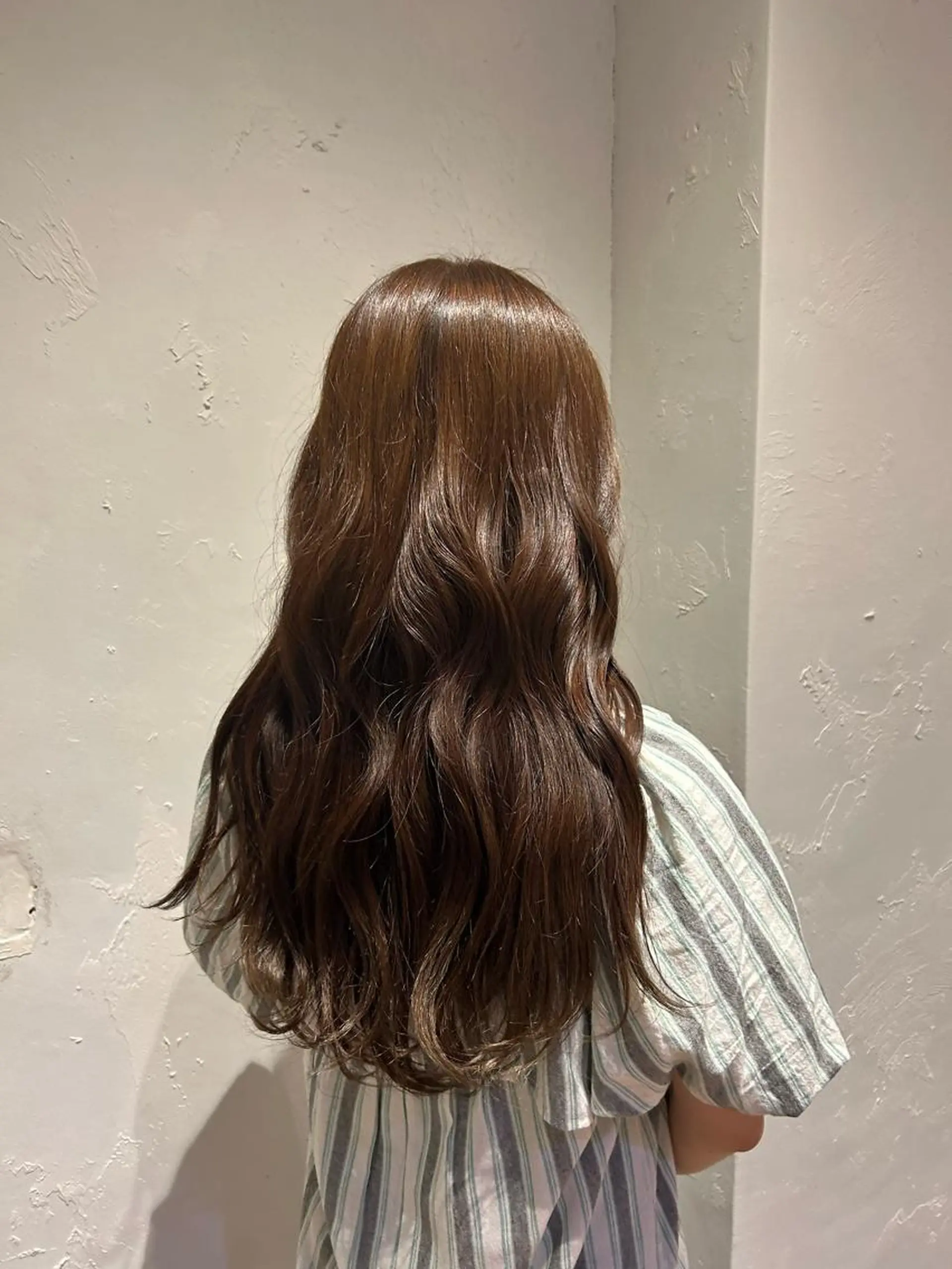 ロング カラー ブラウンカラー ロング Lilly所属・成田 智彩のヘアスタイル