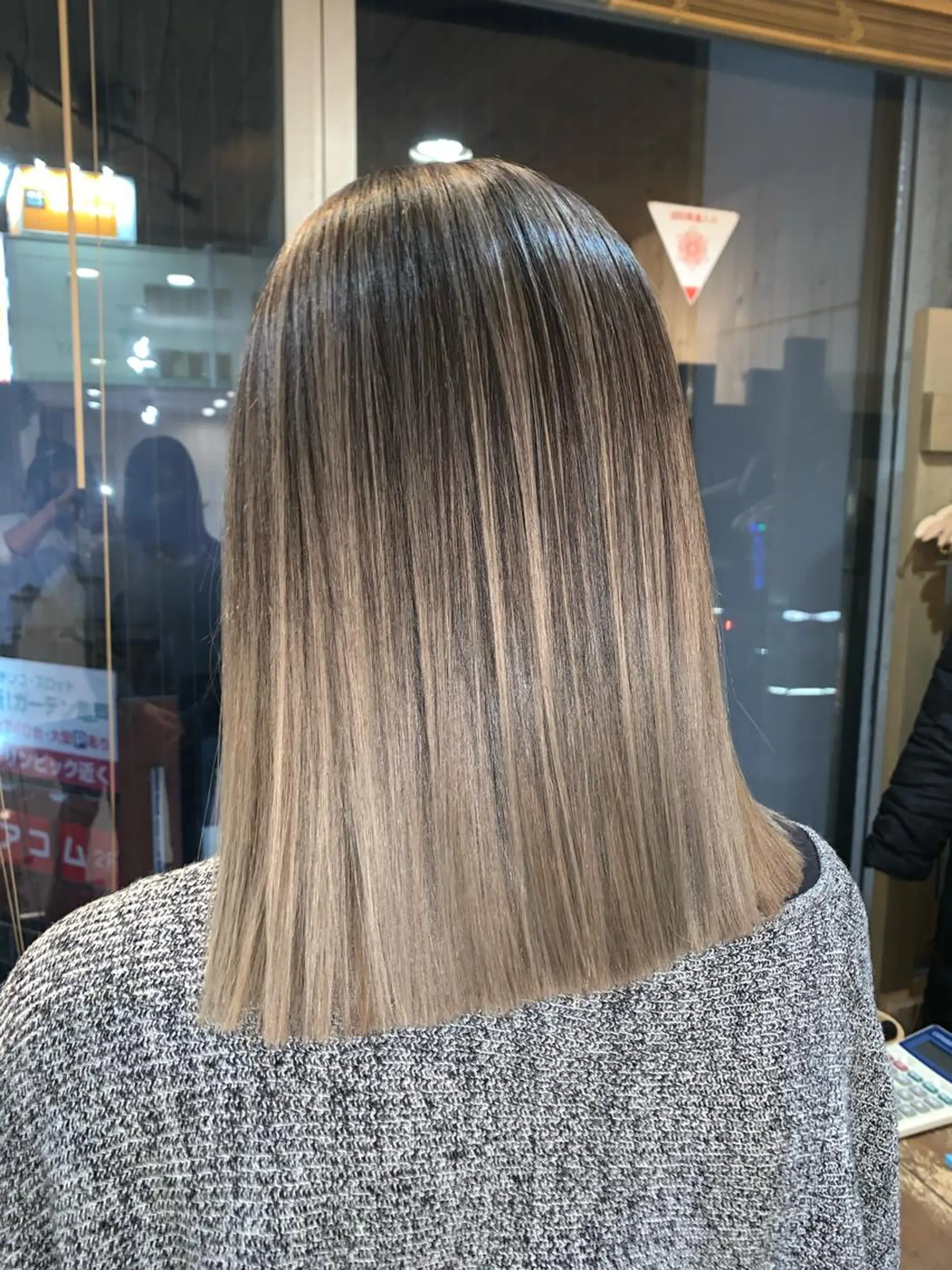 ミディアム カット ヘアカラー 高山 滉太のヘアスタイル