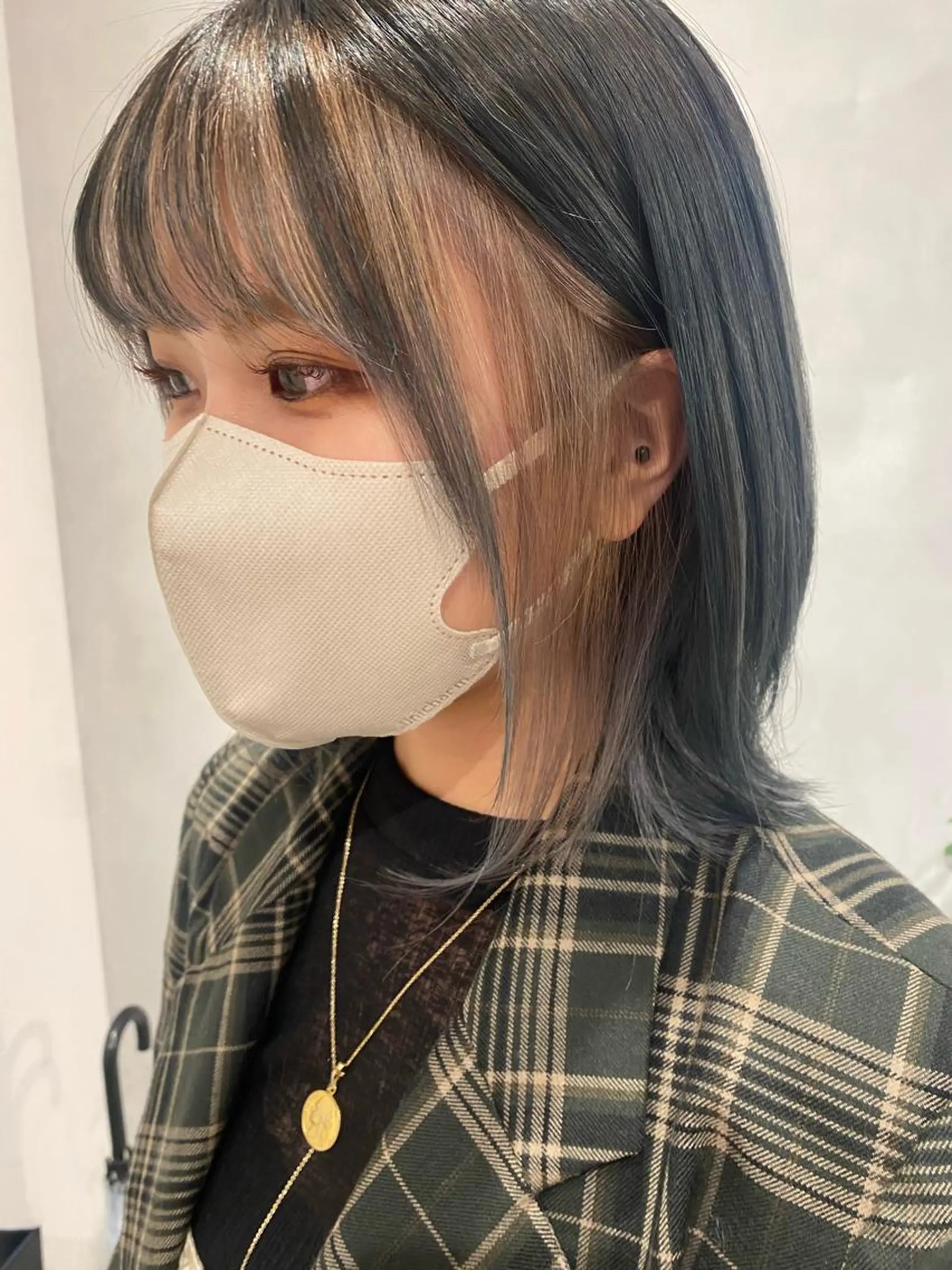 ミディアム カラー ヘアカラー トリートメント デザインカラー/パー マ🦖外岡咲希🦖のヘアスタイル