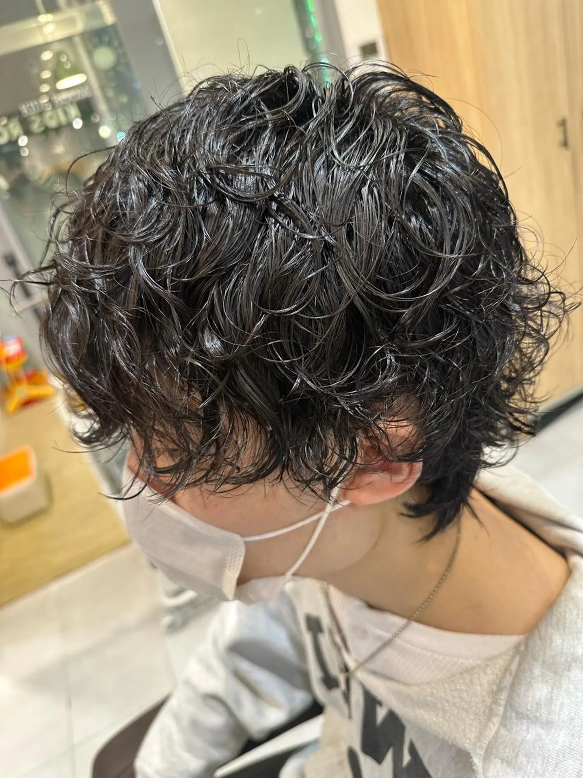 セミロング パーマ メンズ フェードカット メンズパーマ 波巻きパーマ メンズウルフカット セミロングパーマ 💈メンズ特化 美容師サキ💈のヘアスタイル