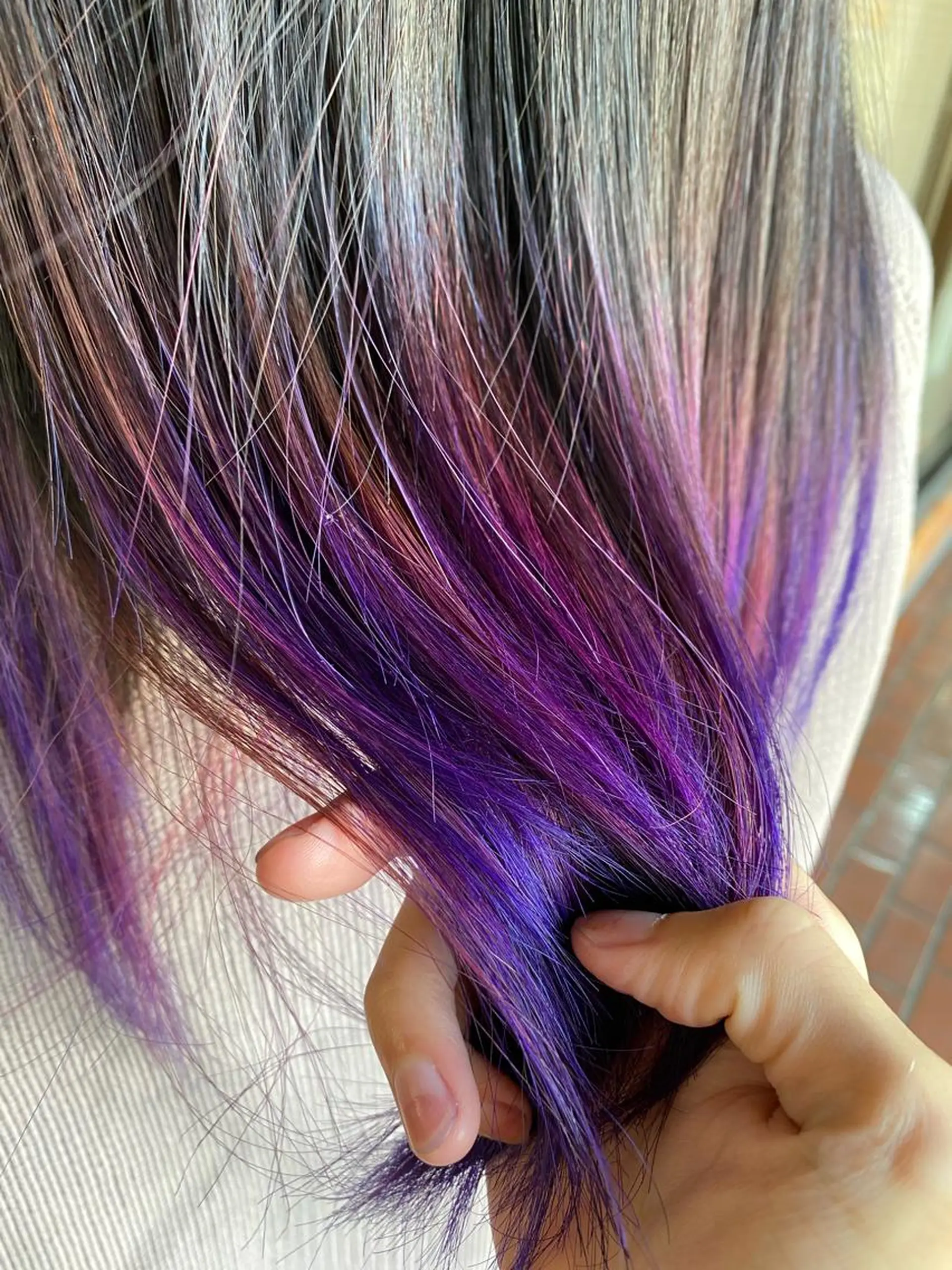 セミロング カラー グラデーションカラー バイオレットカラー カラースペシャリスト しょう🧑🏼‍🎨のヘアスタイル
