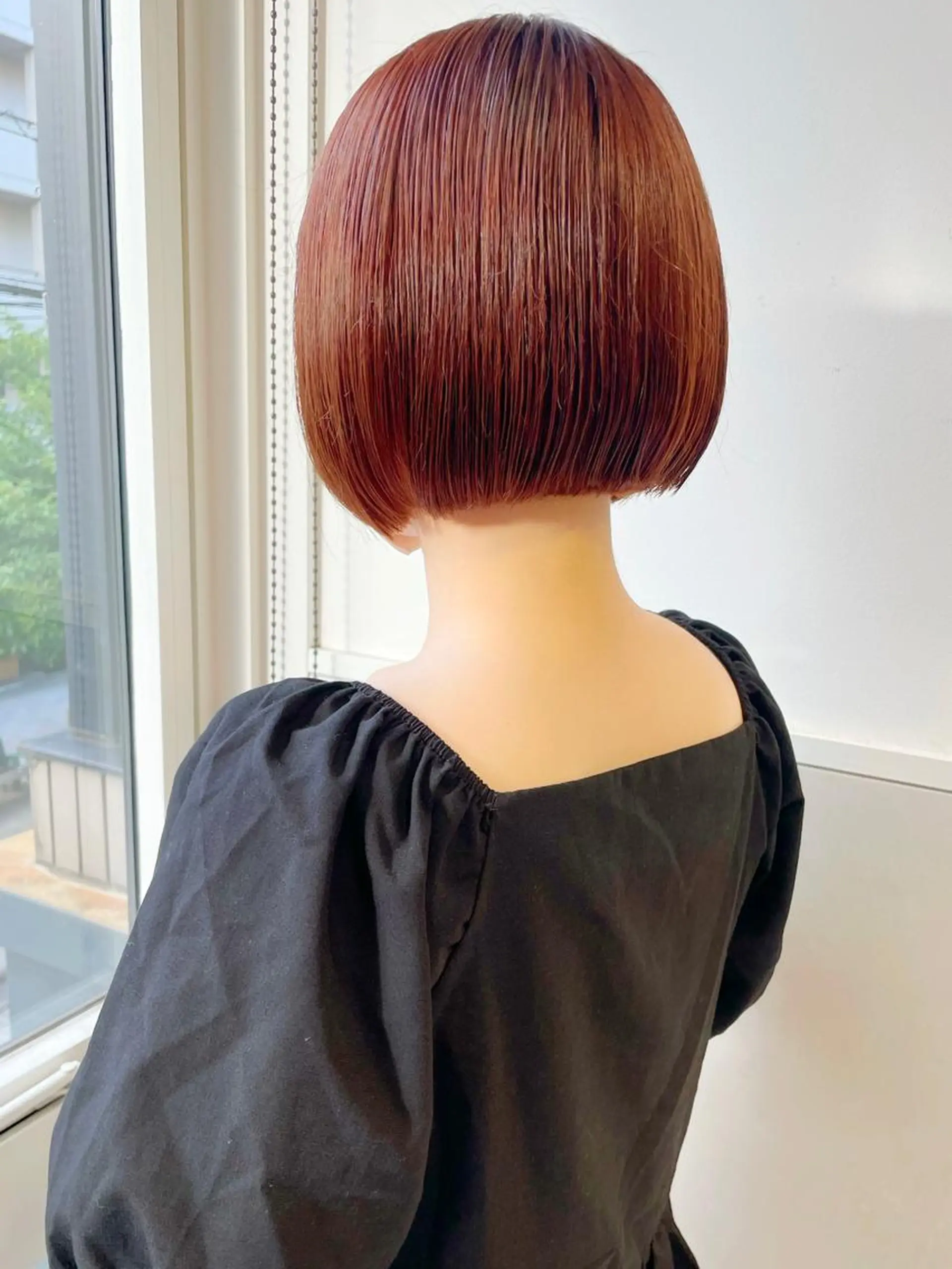 ショート カラー オレンジ カット ヘアカラー トリートメント 齋藤 咲のヘアスタイル