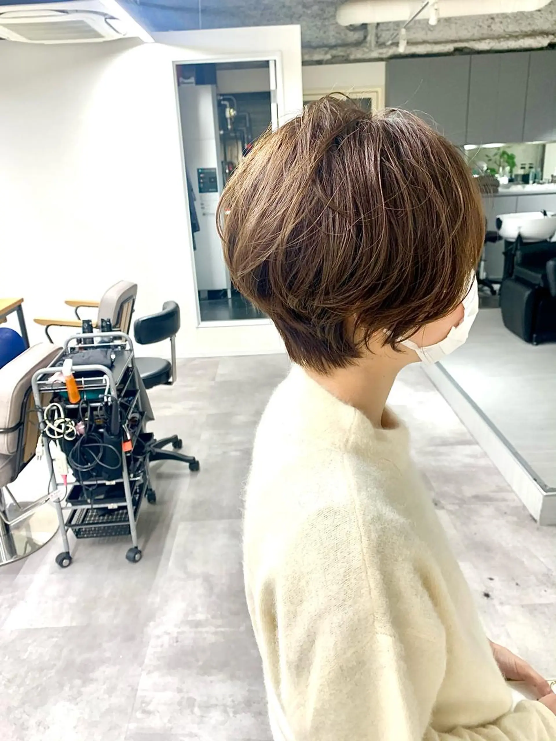 ショート カラー アッシュ ベージュカラー ブリーチ ダブルカラー グラデーションカラー ヘアカラー トリートメント ルーチェヘアー 北摂エリアNo.1のヘアスタイル