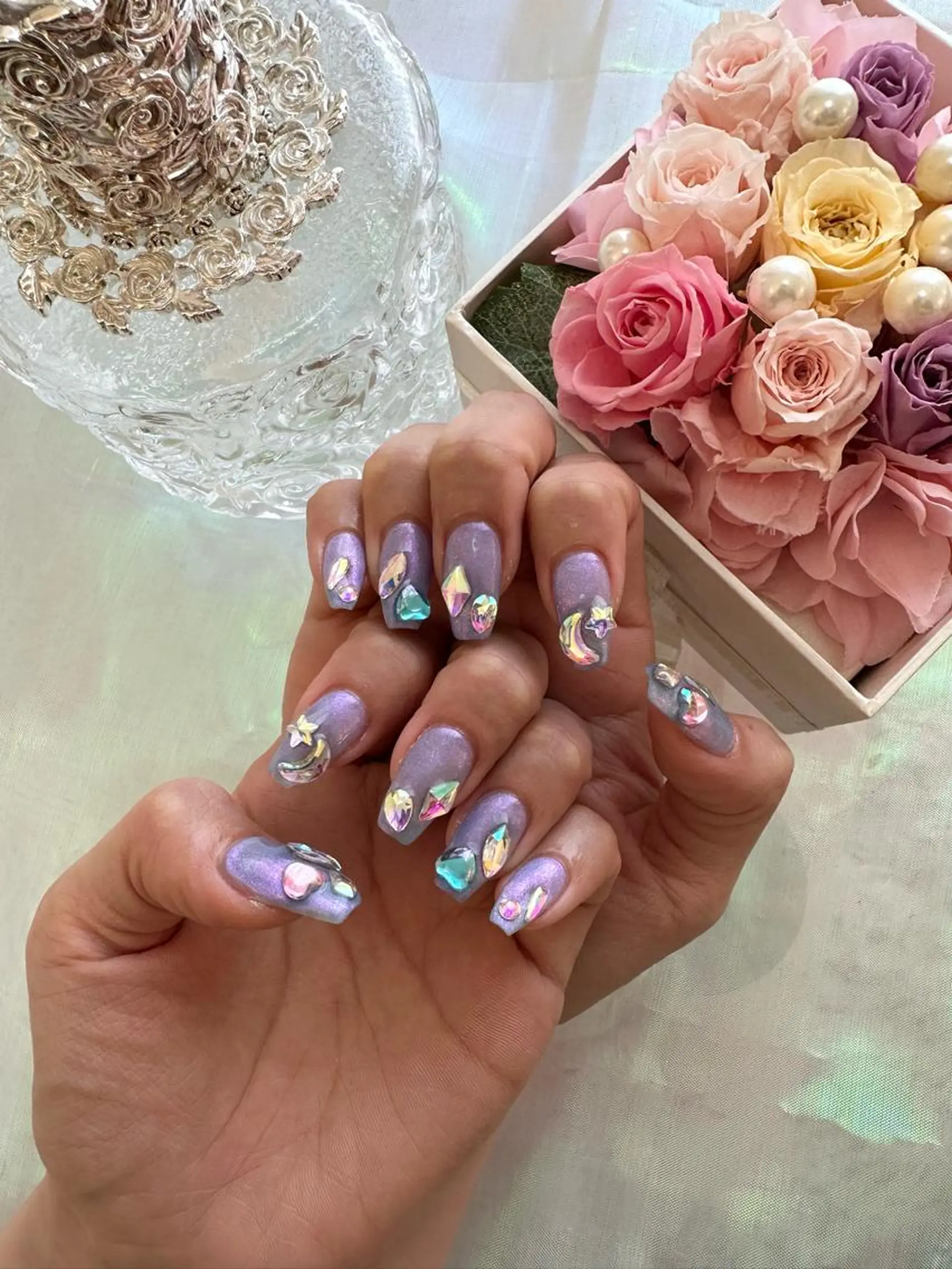 ネイル CREVIO 小美玉店所属・CREVIO小美玉店 店長RIRIのネイルデザイン