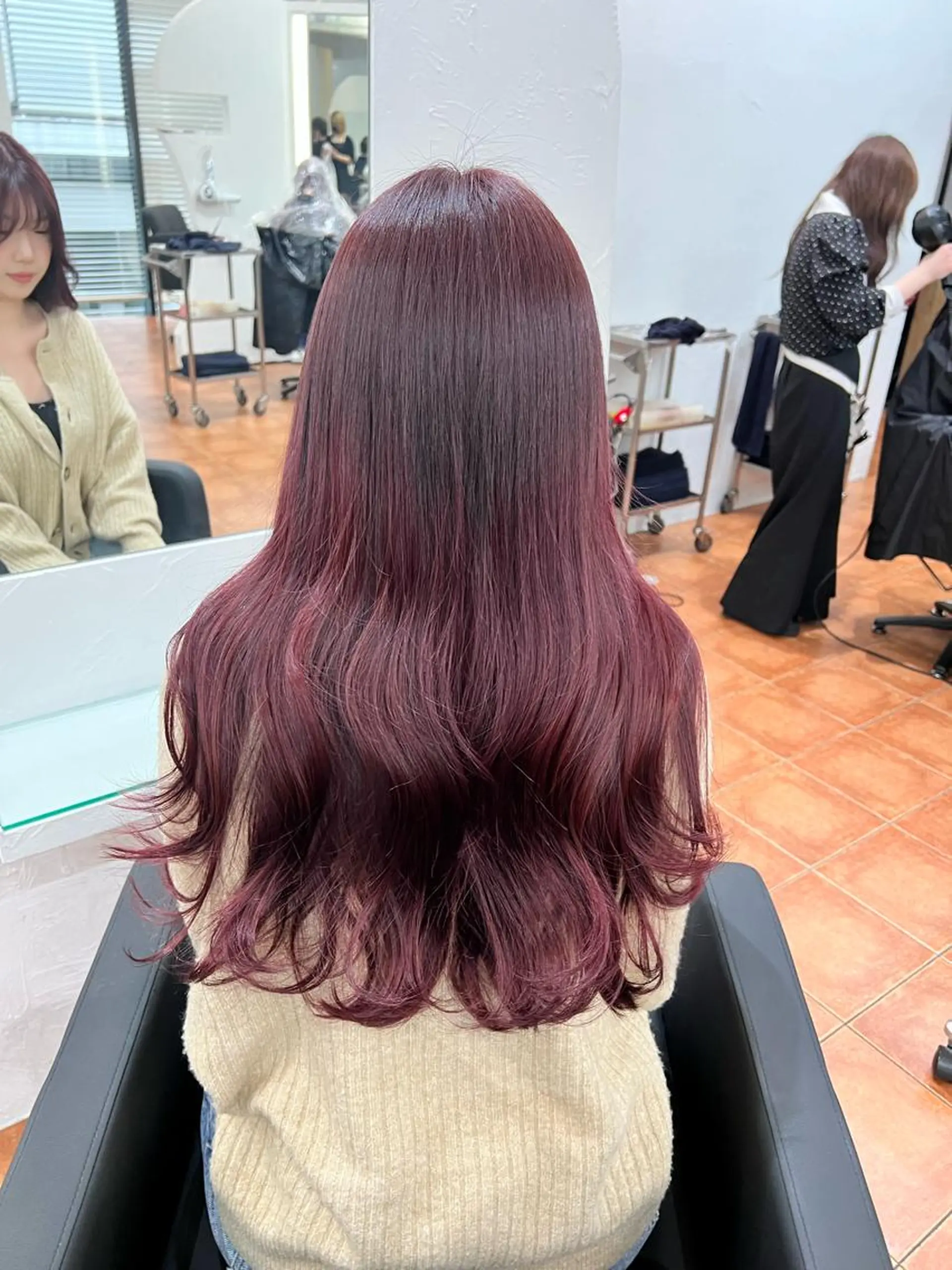 ロング カラー カシス ピンクカラー ピンクカラー/ ブリーチなしRINAのヘアスタイル