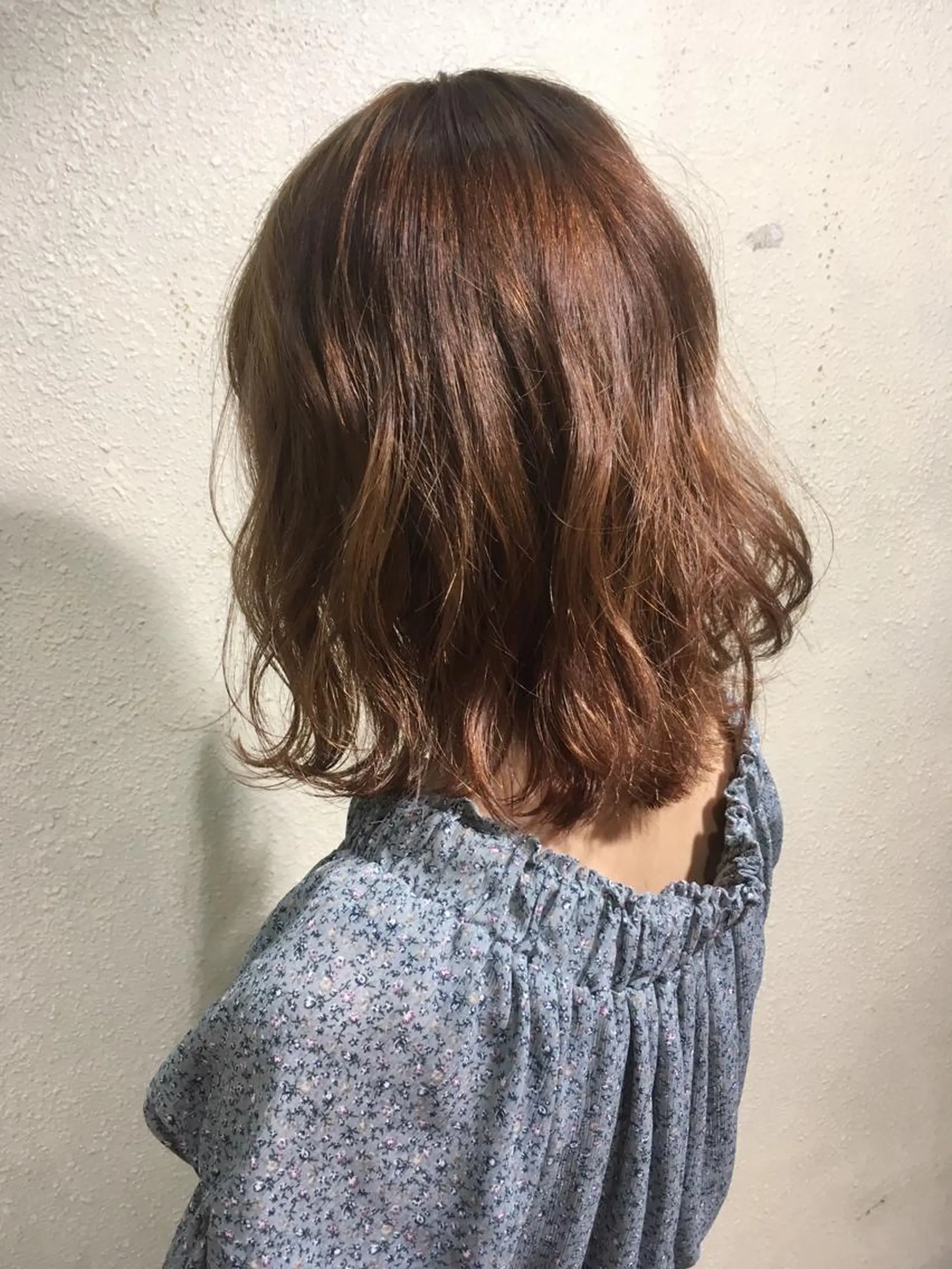 ミディアム ヘアカラー ヨナイ チヒロのヘアスタイル