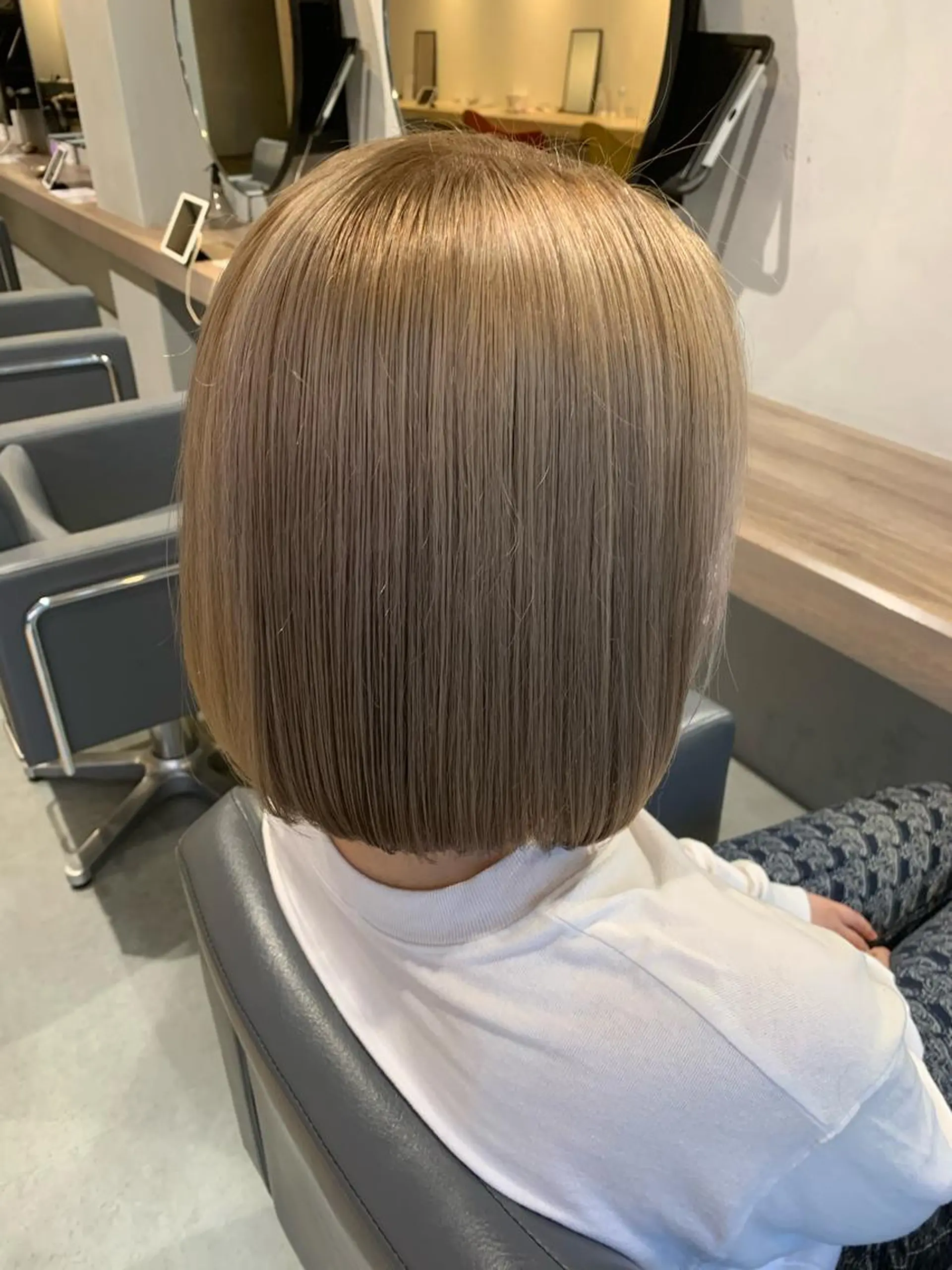 ミディアム 美髪・シールエクステ ホソタニリョウコのヘアスタイル