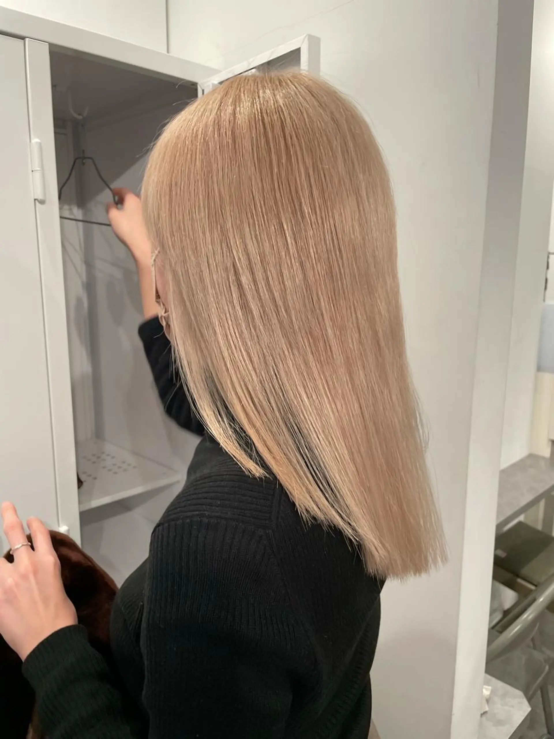 セミロング カラー 💘MICOTO藤沢 髪質改善ブリーチ💘のヘアスタイル