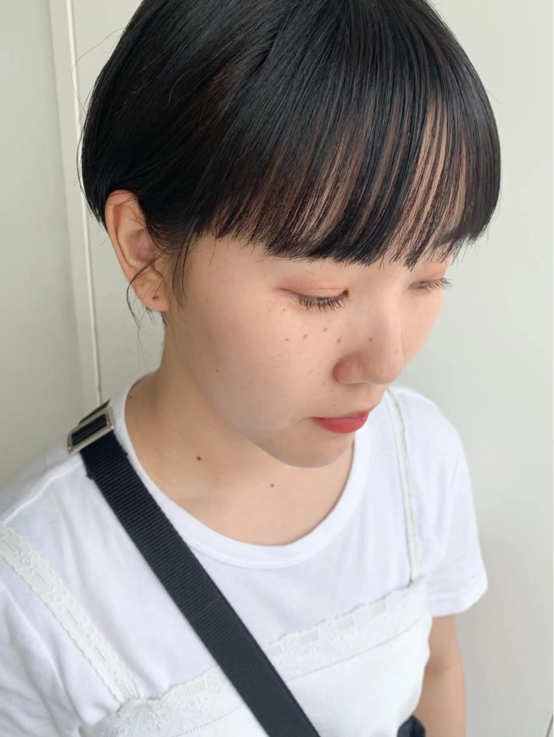 ショート nuu所属・💜ショート💜 ウルフ、ボブ二色亜美のヘアスタイル