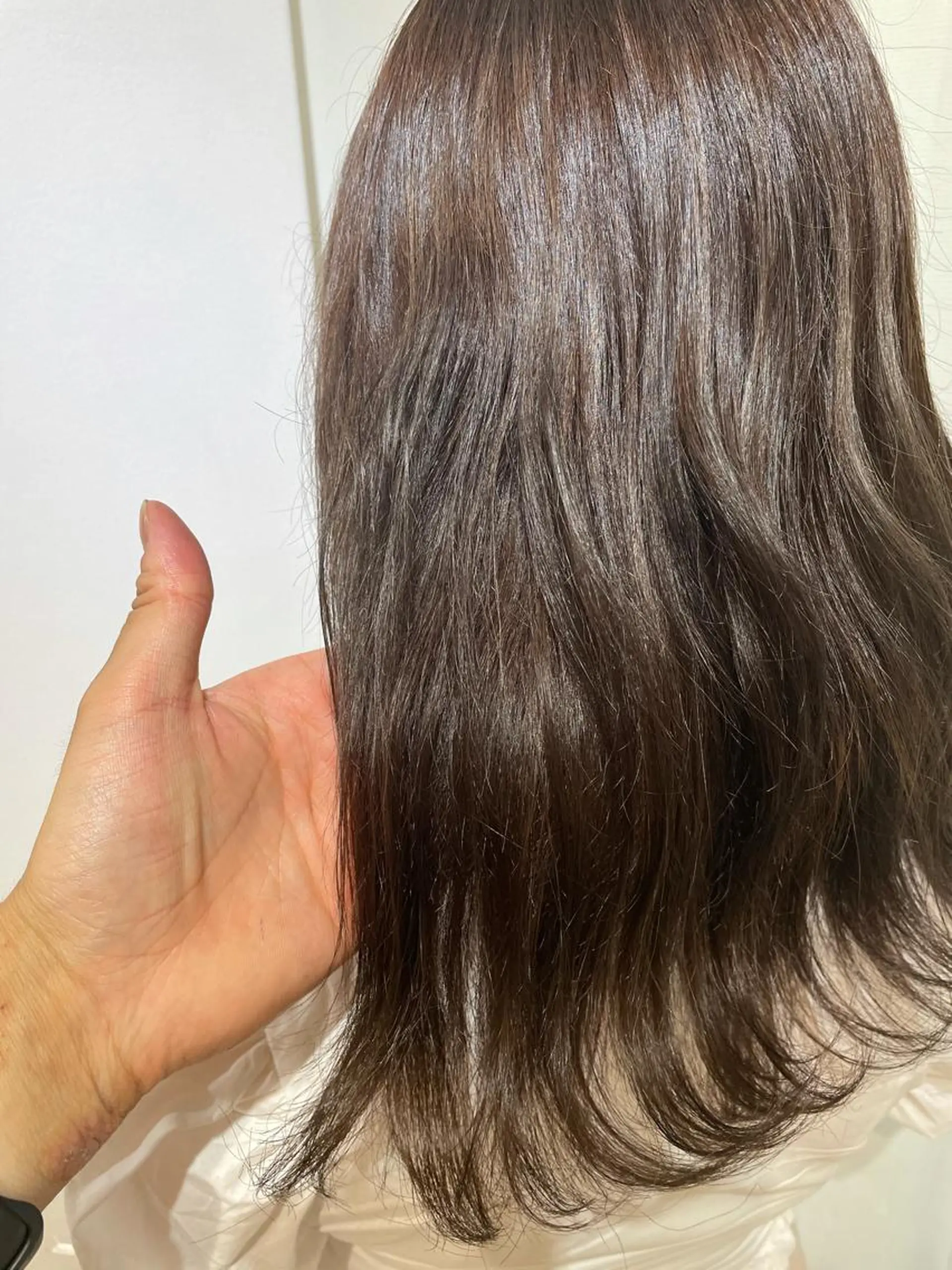 セミロング カラー ベージュカラー デザインカラー ヘアカラー トリートメント 過去一の柔髪ヘア 🌿IVYjoureのヘアスタイル