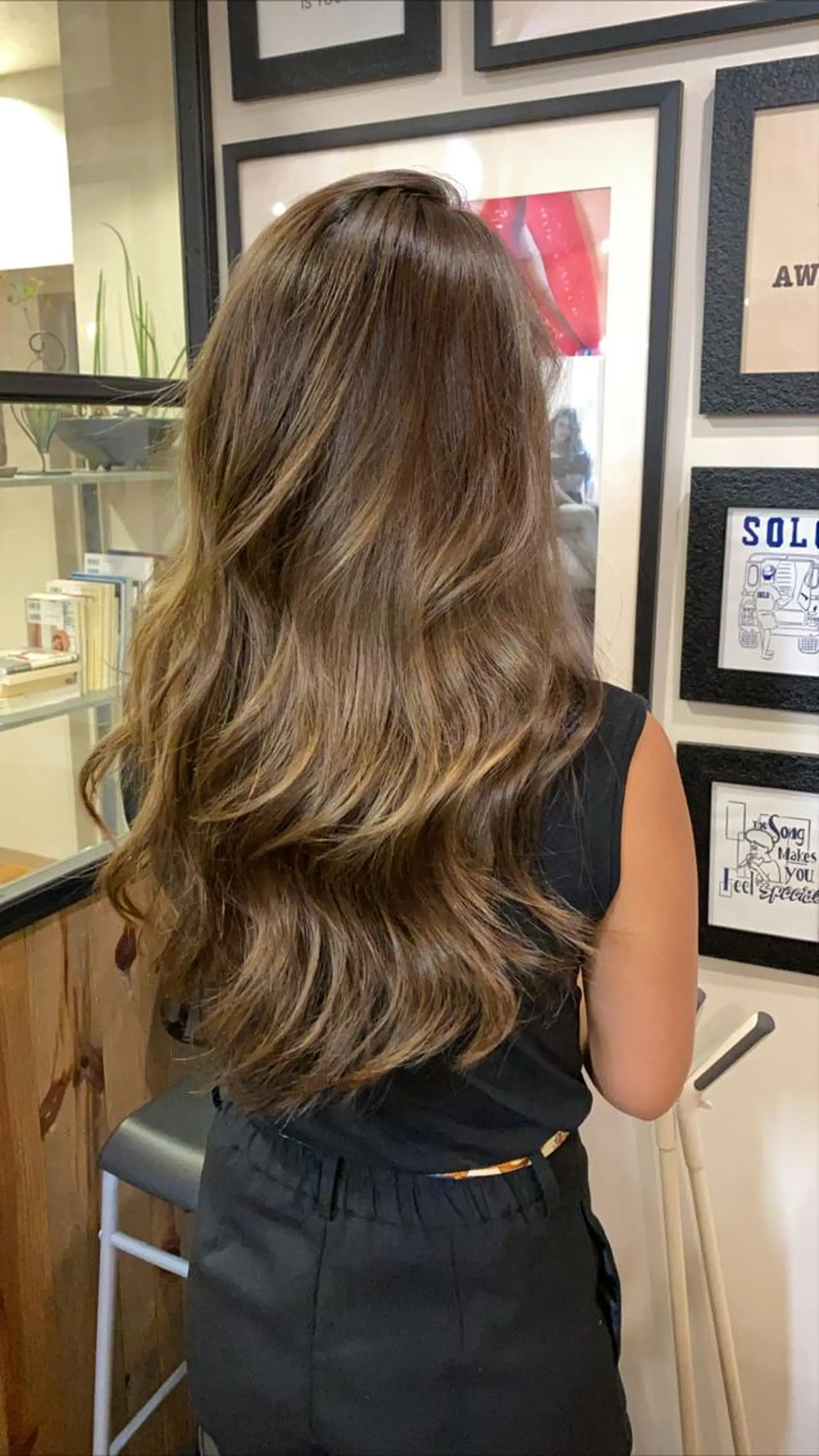 ロング MAAT所属 AKANEのヘアスタイル