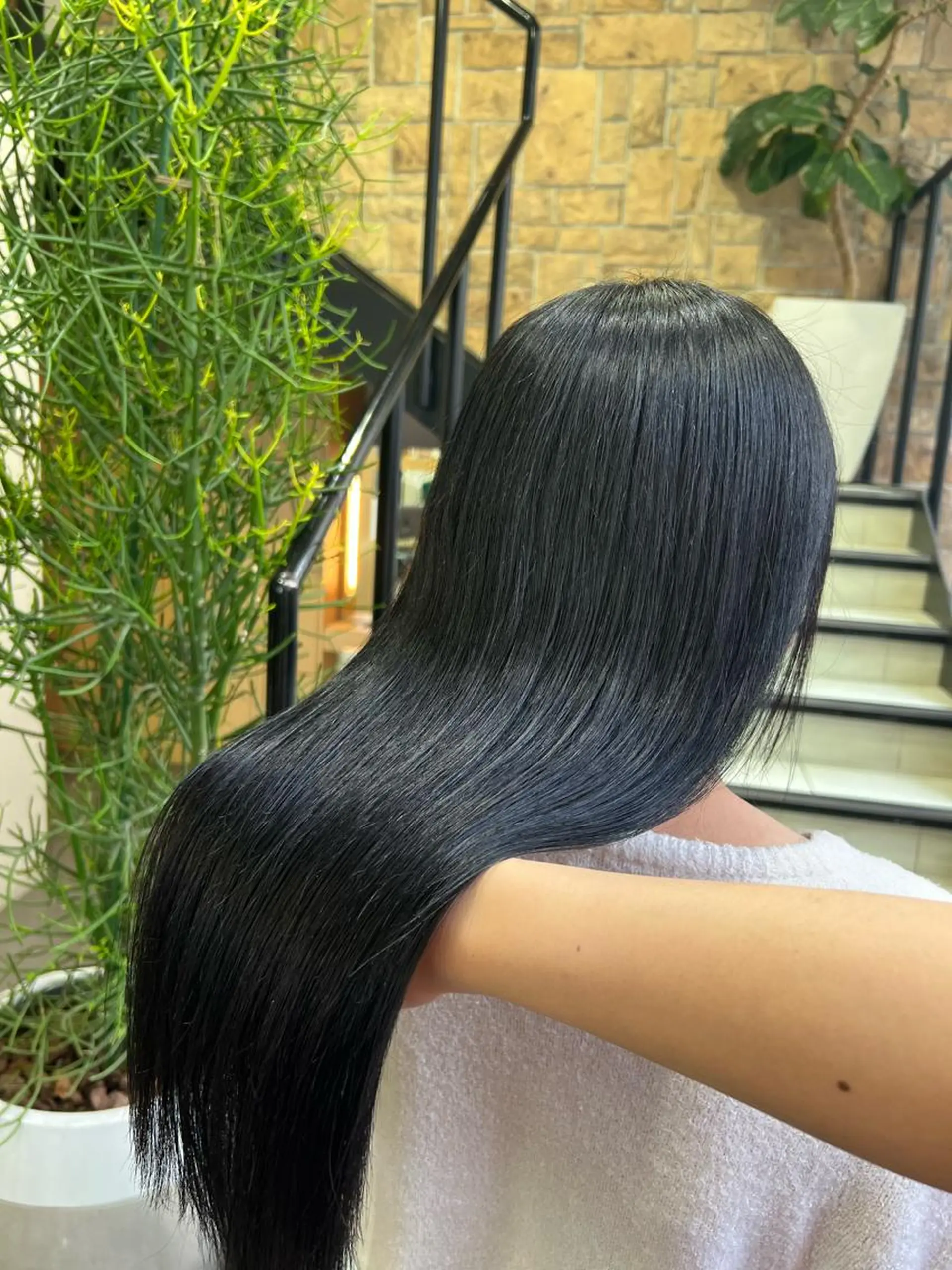 ミディアム 暖色ｶﾗｰ/ﾚｲﾔｰ ｶｯﾄ/Yunaのヘアスタイル