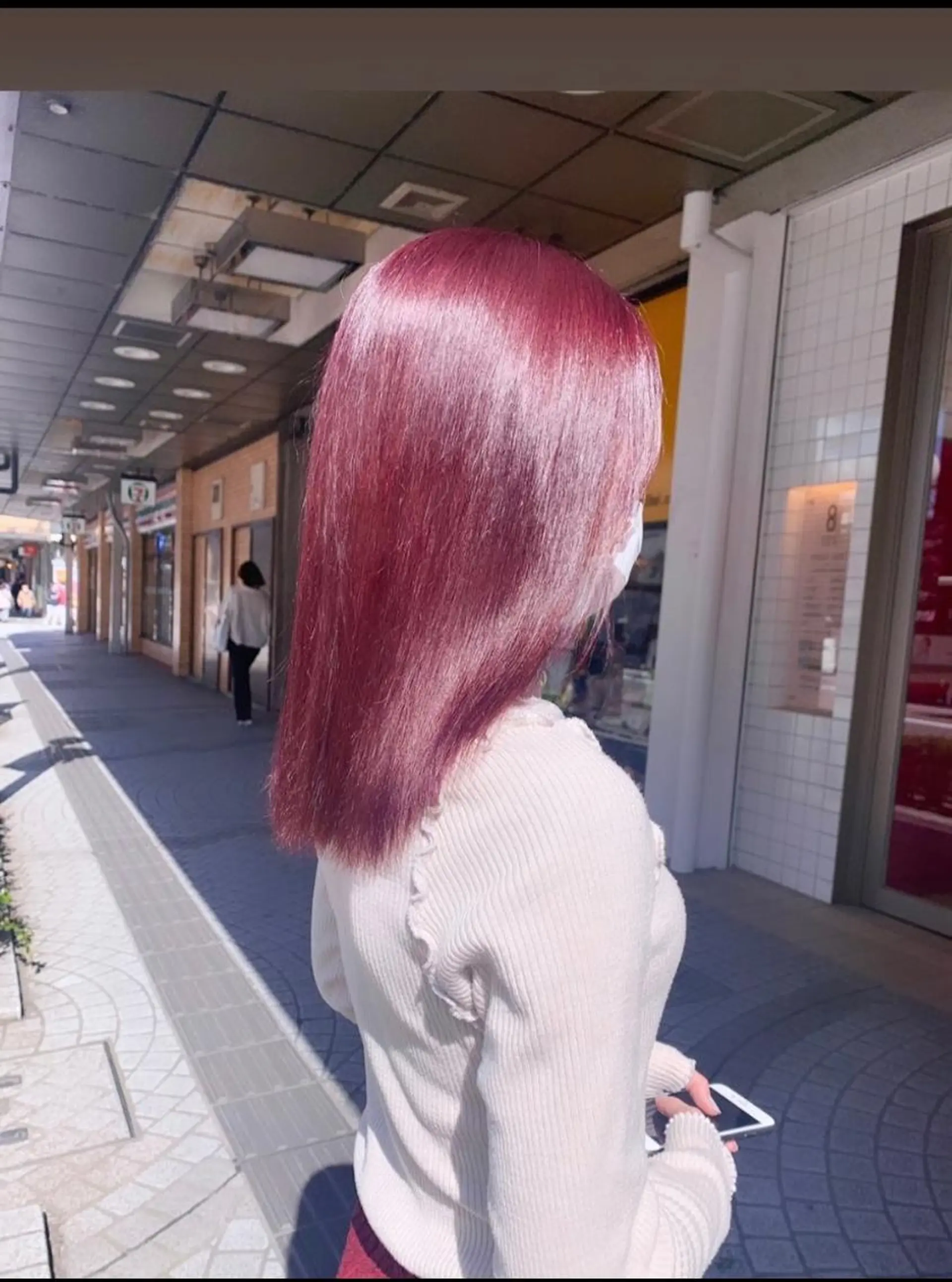 ミディアム みなもと ちはるのヘアスタイル