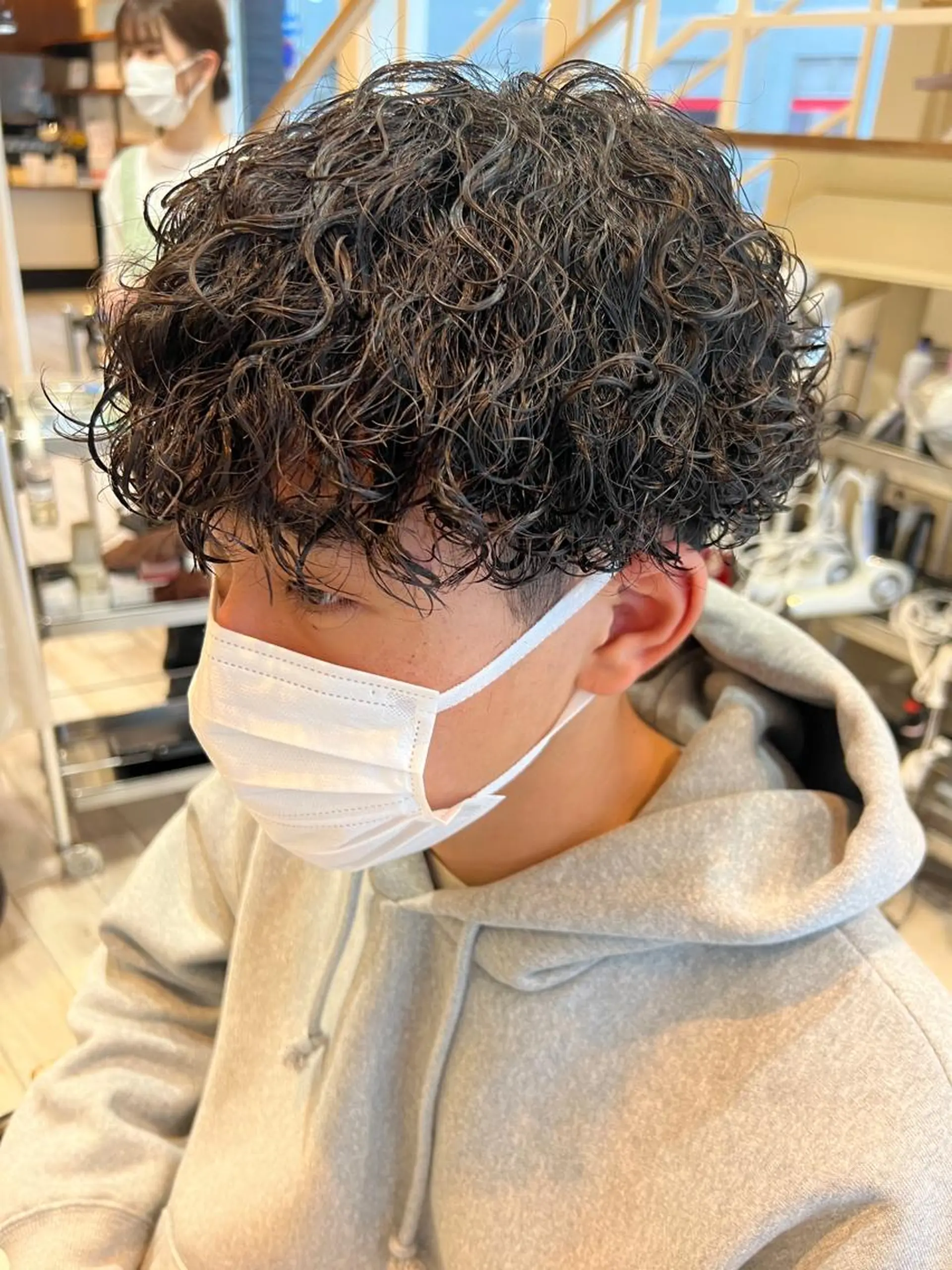 ショート パーマ メンズ メンズパーマ 波巻きパーマ カット パーマ タナカ マヤ/金沢八景のヘアスタイル