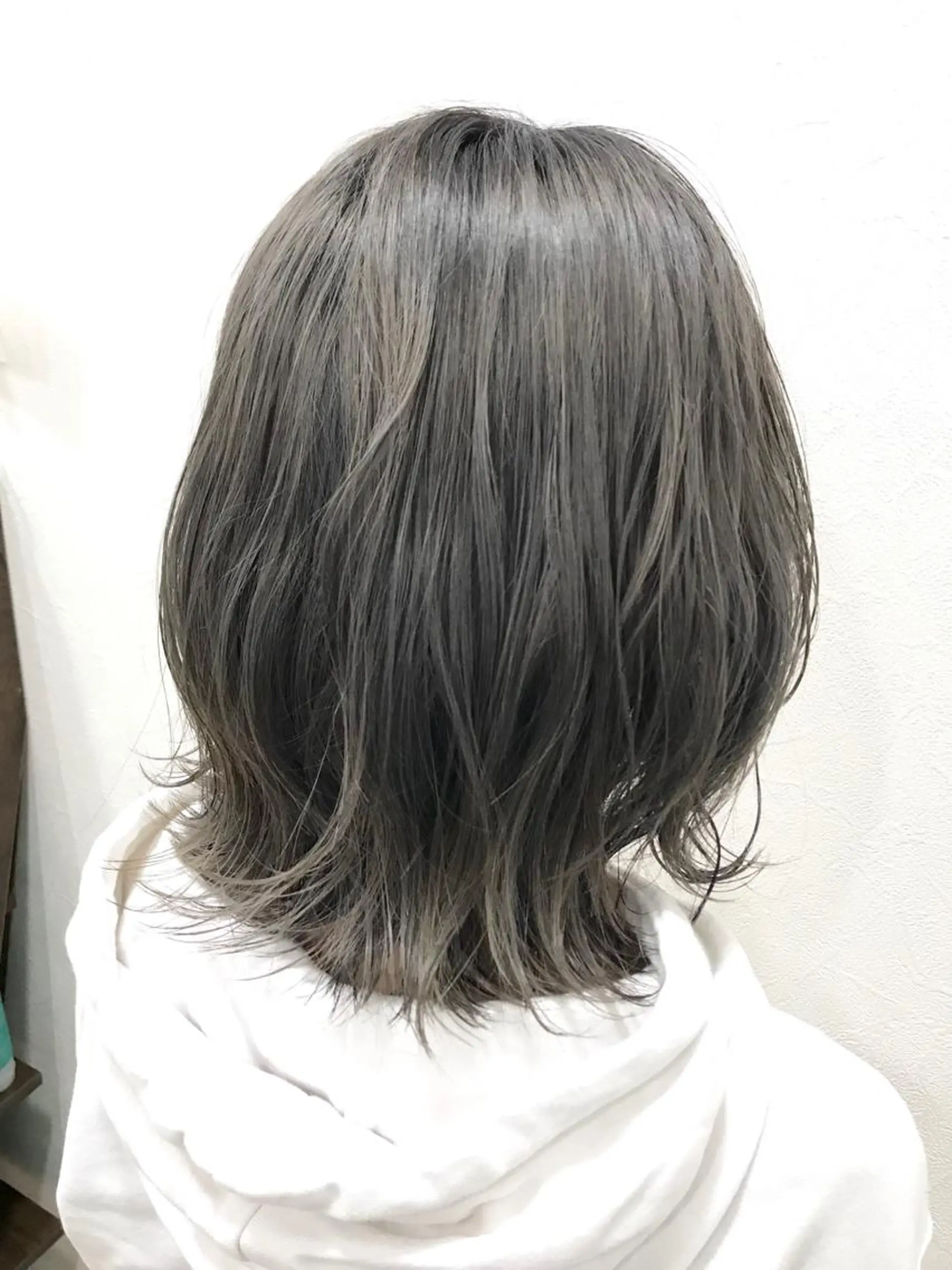 ミディアム カラー ブリーチ 髪質改善×METEO 店長 貞松直也のヘアスタイル