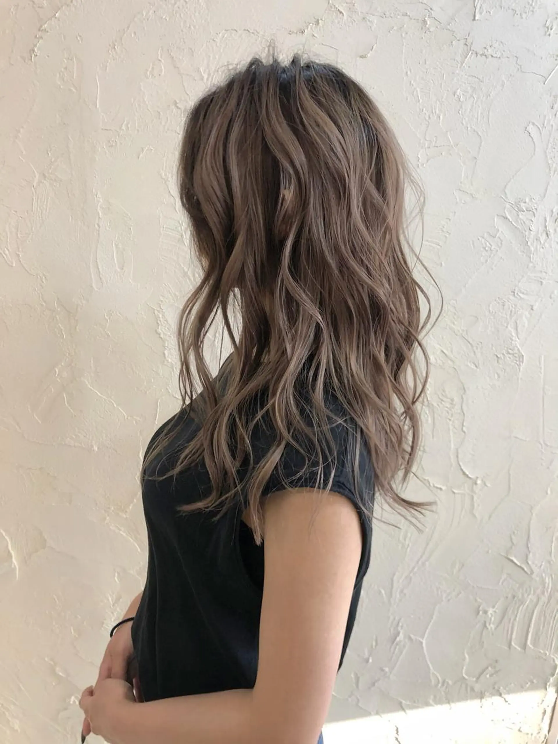 ロング カット ヘアカラー 韓国レイヤー外国人風 透明感カラー髪質改善のヘアスタイル