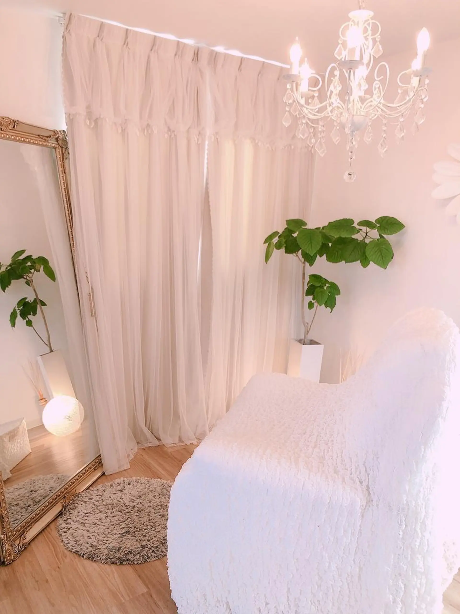 MOCOE SATOMIのマツエク・マツパデザイン