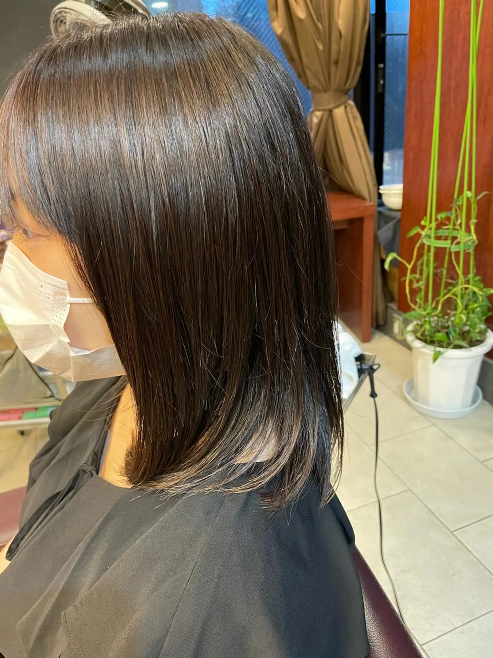 ミディアム 顔周りカット レイヤーカット こすげひろと カラー講師のヘアスタイル