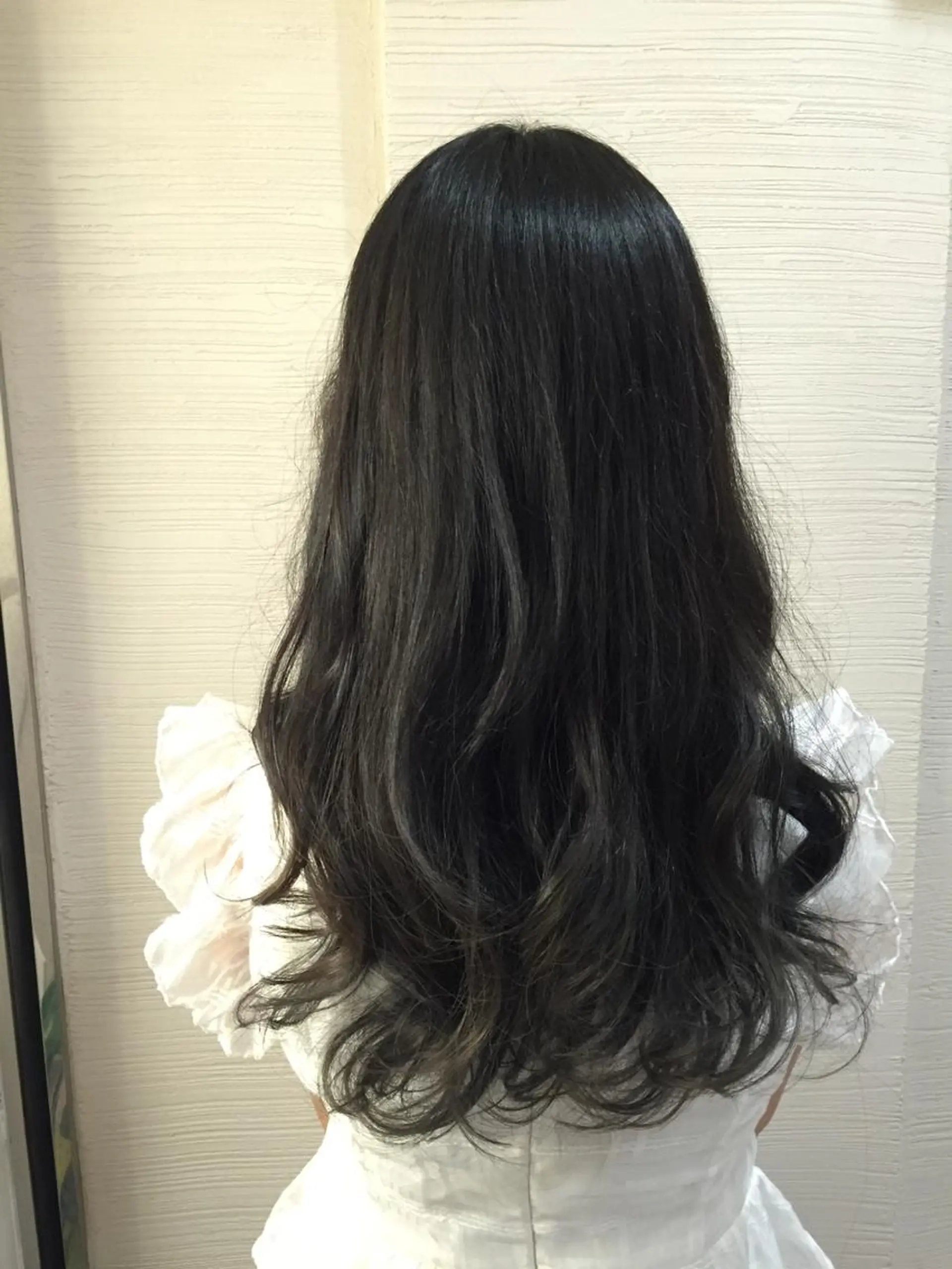 ロング 小顔カット✨ 透明感カラーのヘアスタイル