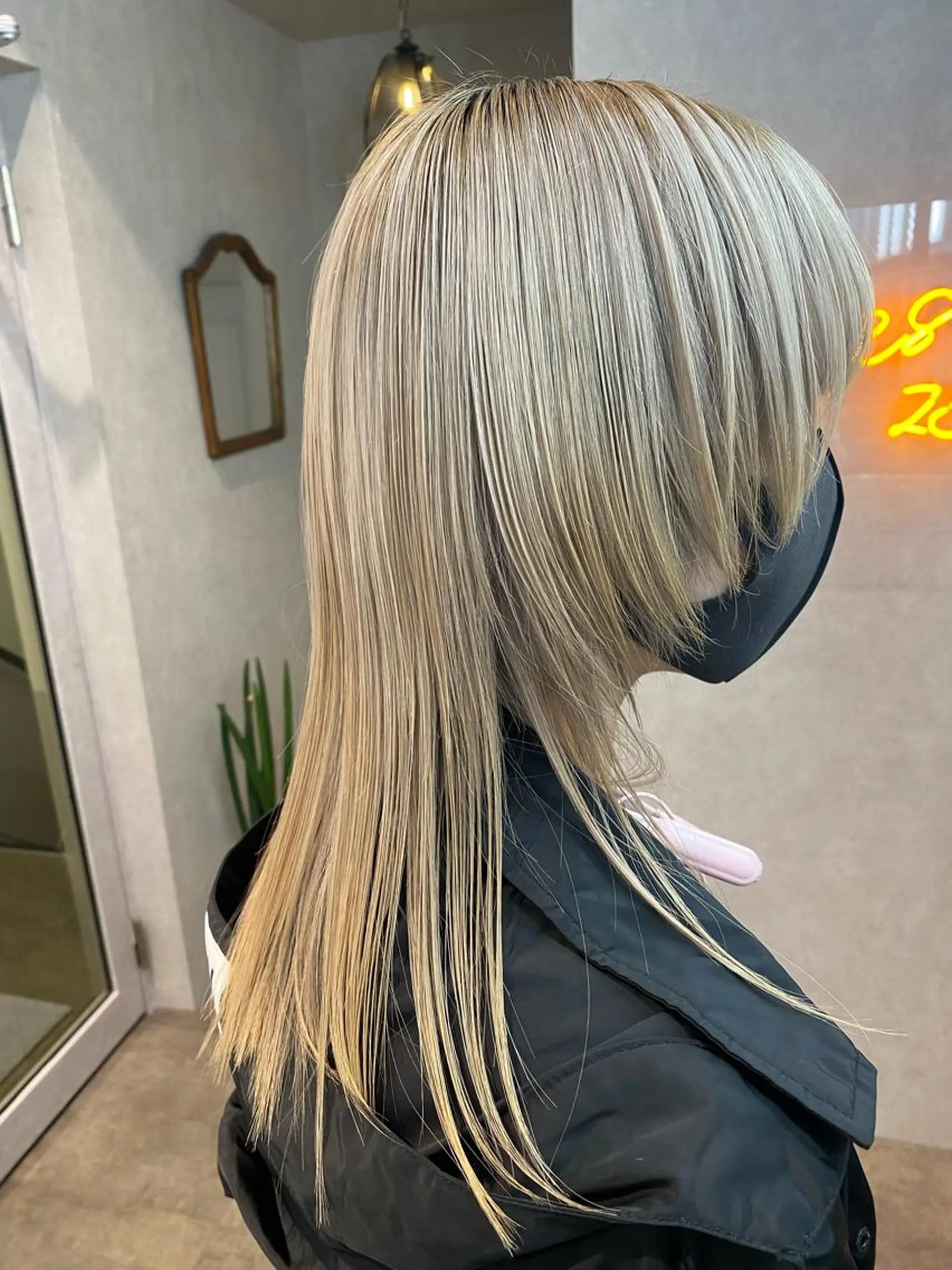 ロング カラー ヘアアレンジ XENA表参道 MIKUのヘアスタイル