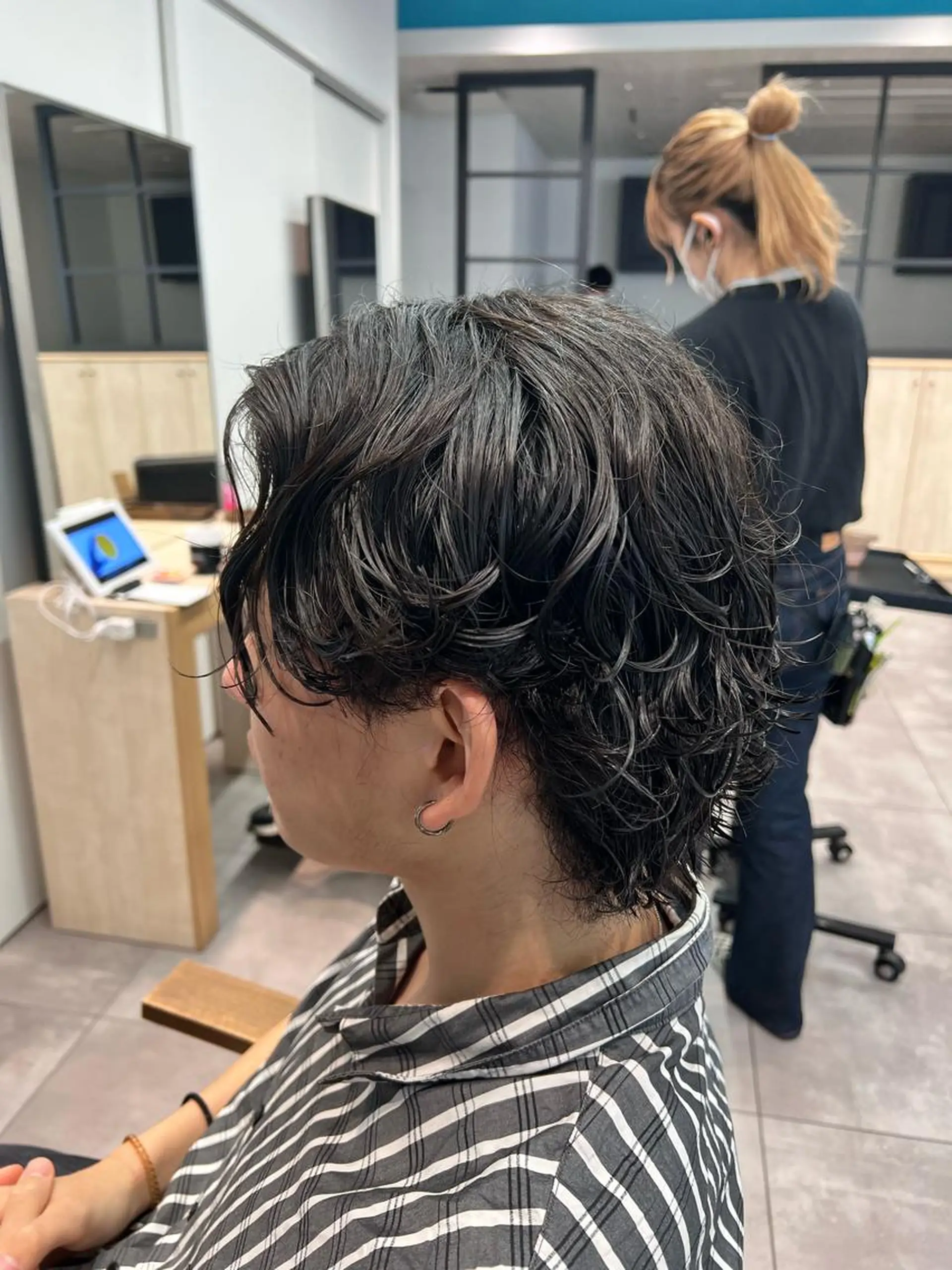 ショート パーマ メンズ メンズパーマ メンズウルフカット ウルフカット 🌞レイヤー×カラー 前川那津美🌞のヘアスタイル