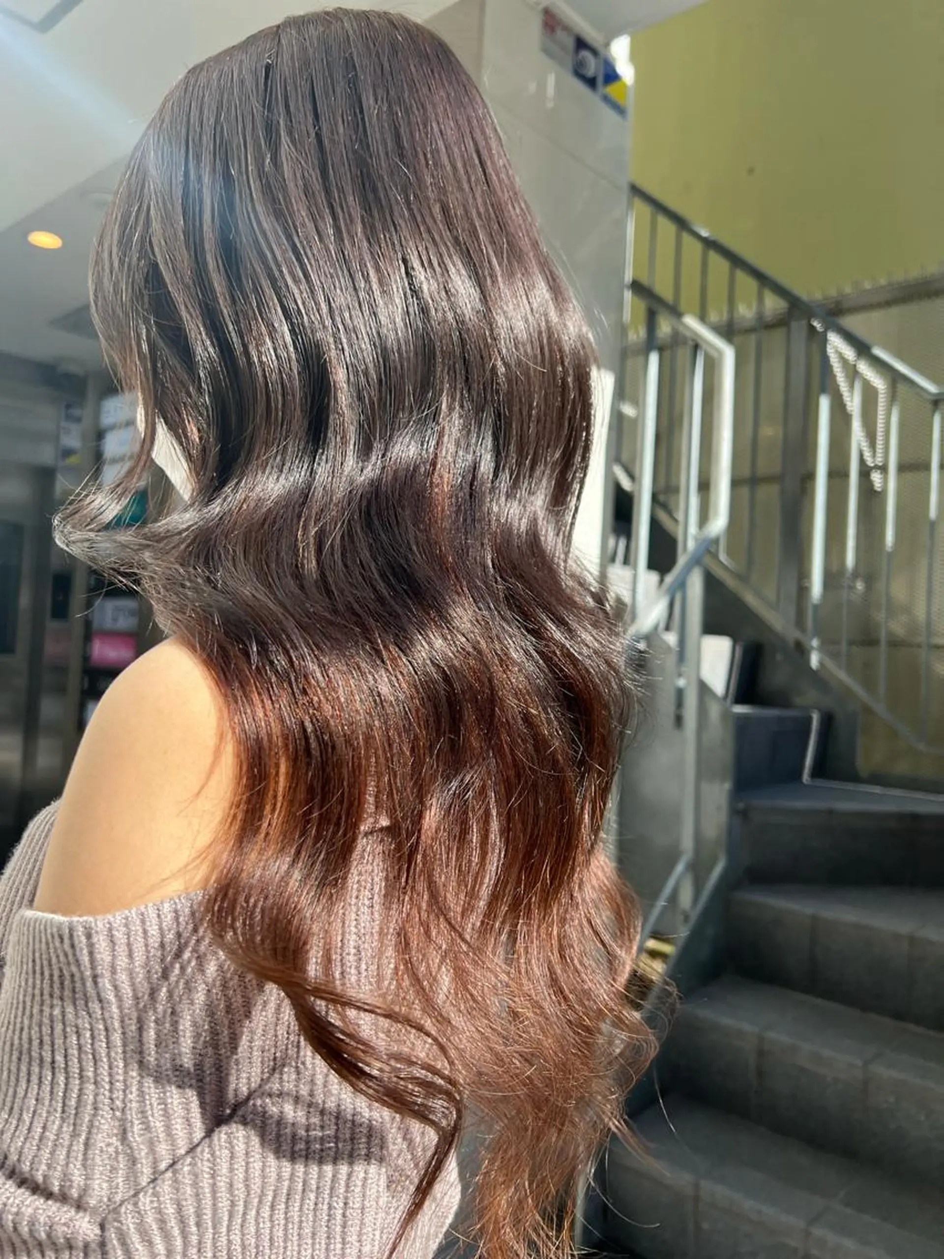 ロング カラー ハイトーン&髪質改善 ＆韓国エクステ🤎のヘアスタイル