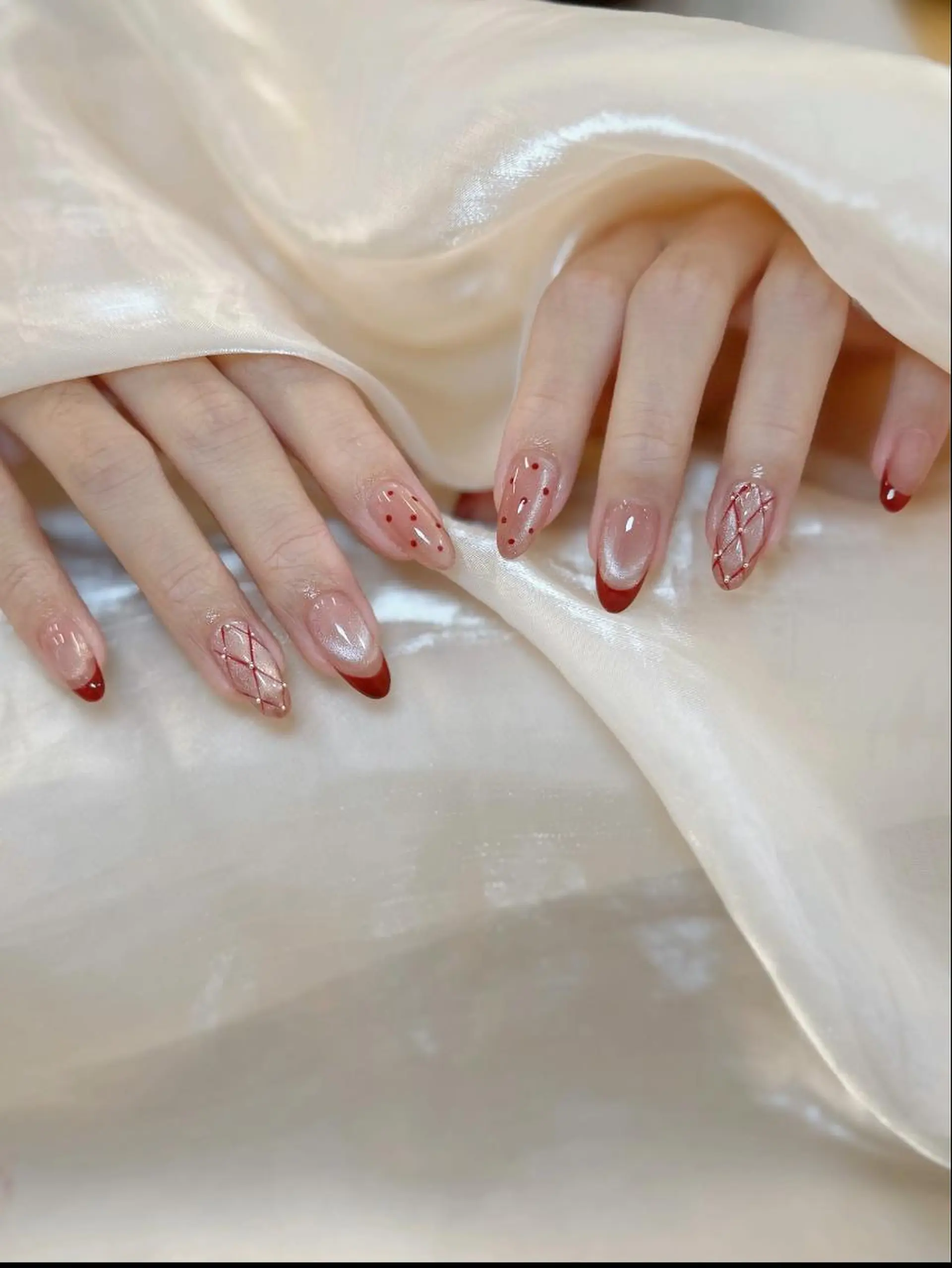 ネイル ハンドネイル ハンドケア RAFFINE haru🦋🩵のネイルデザイン