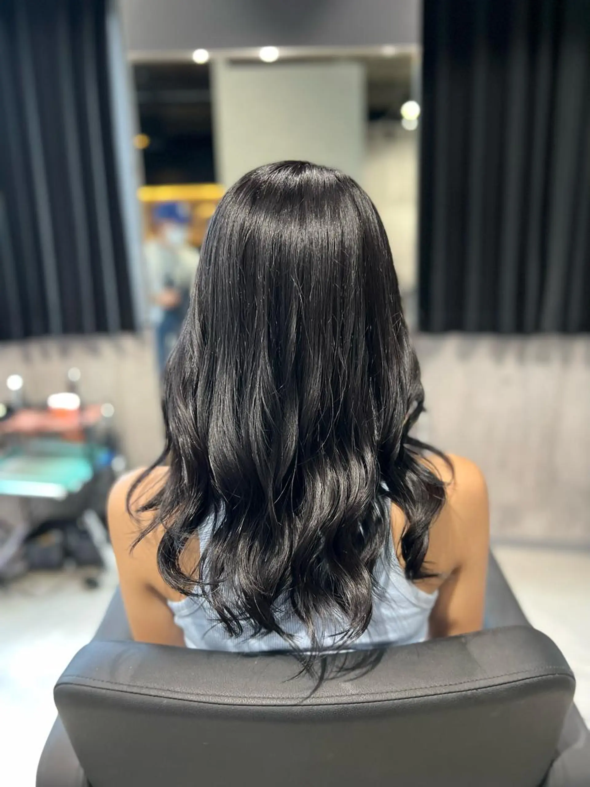 セミロング カラー ヘアアレンジ 黒髪 ブルーカラー ブルーブラック カット ヘアカラー トリートメント _WHITE京橋店所属・髪質改善_WHITE RYUSUKEのヘアスタイル