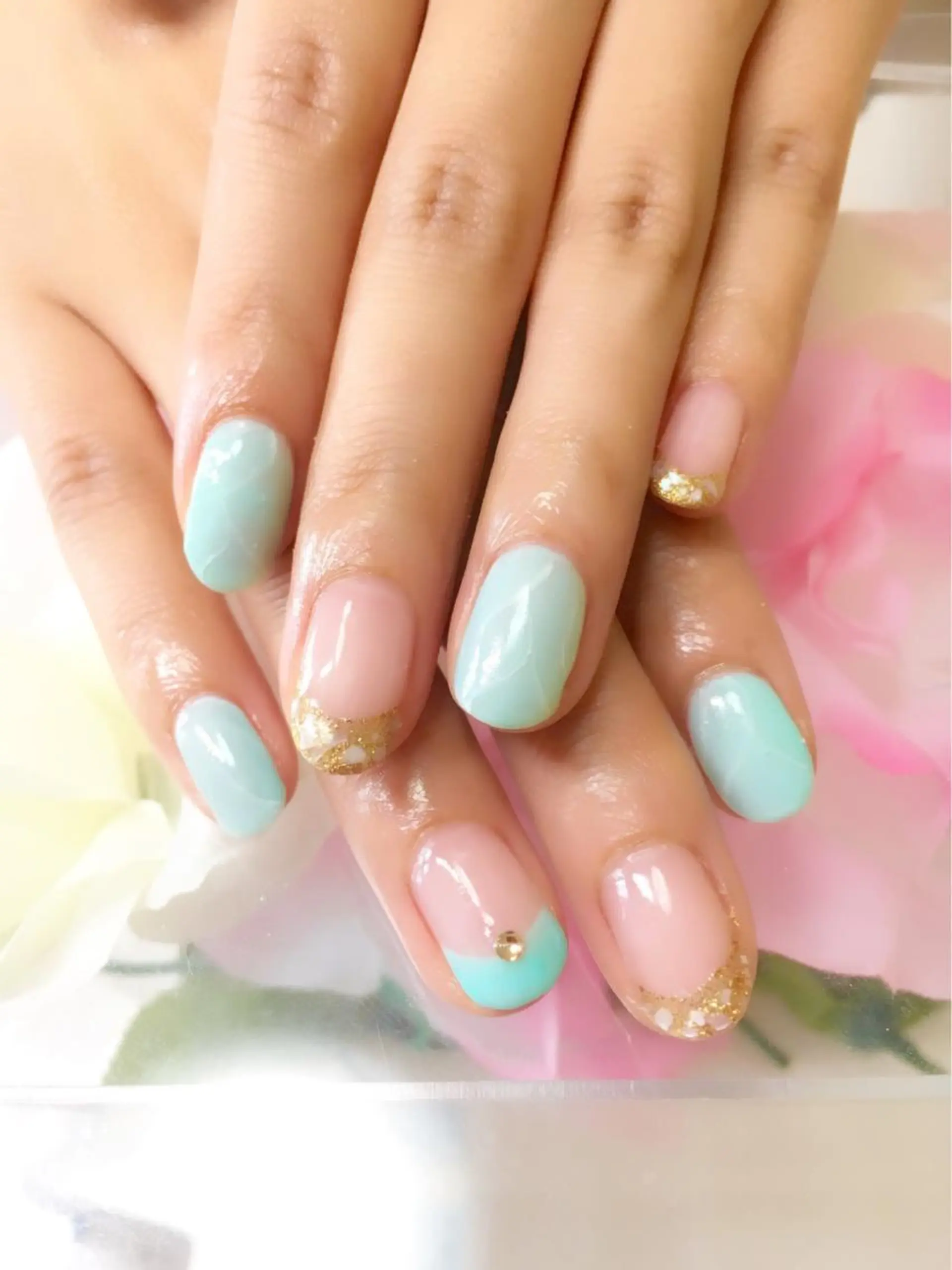 ネイル フレンチネイル ラメ(グリッター) 大理石ネイル(マーブル) clover nailのネイルデザイン