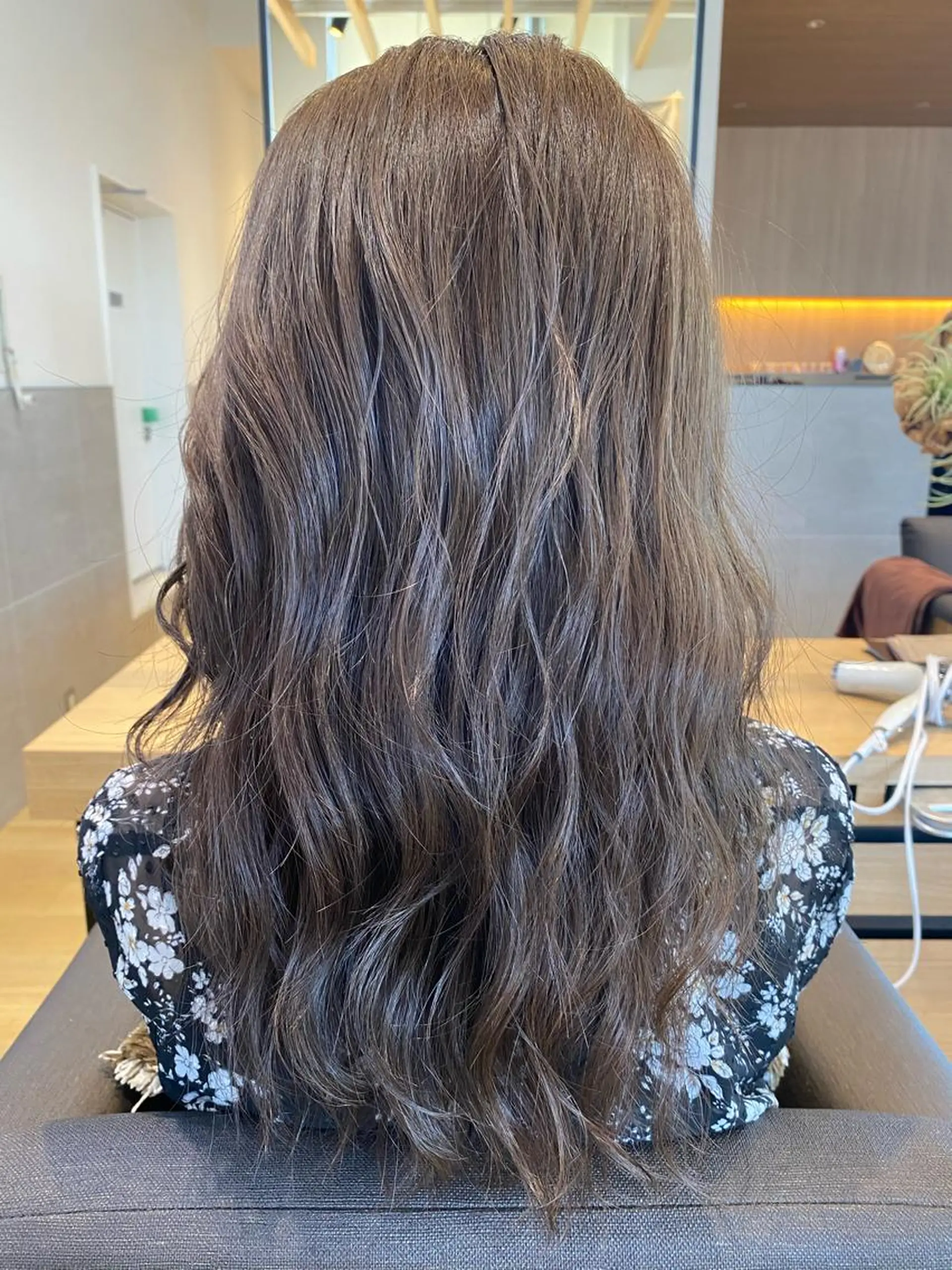 ロング カラー パーマ ヘアアレンジ キッズ 韓国風・ブリーチなし ・あり後藤 一斗店長のヘアスタイル