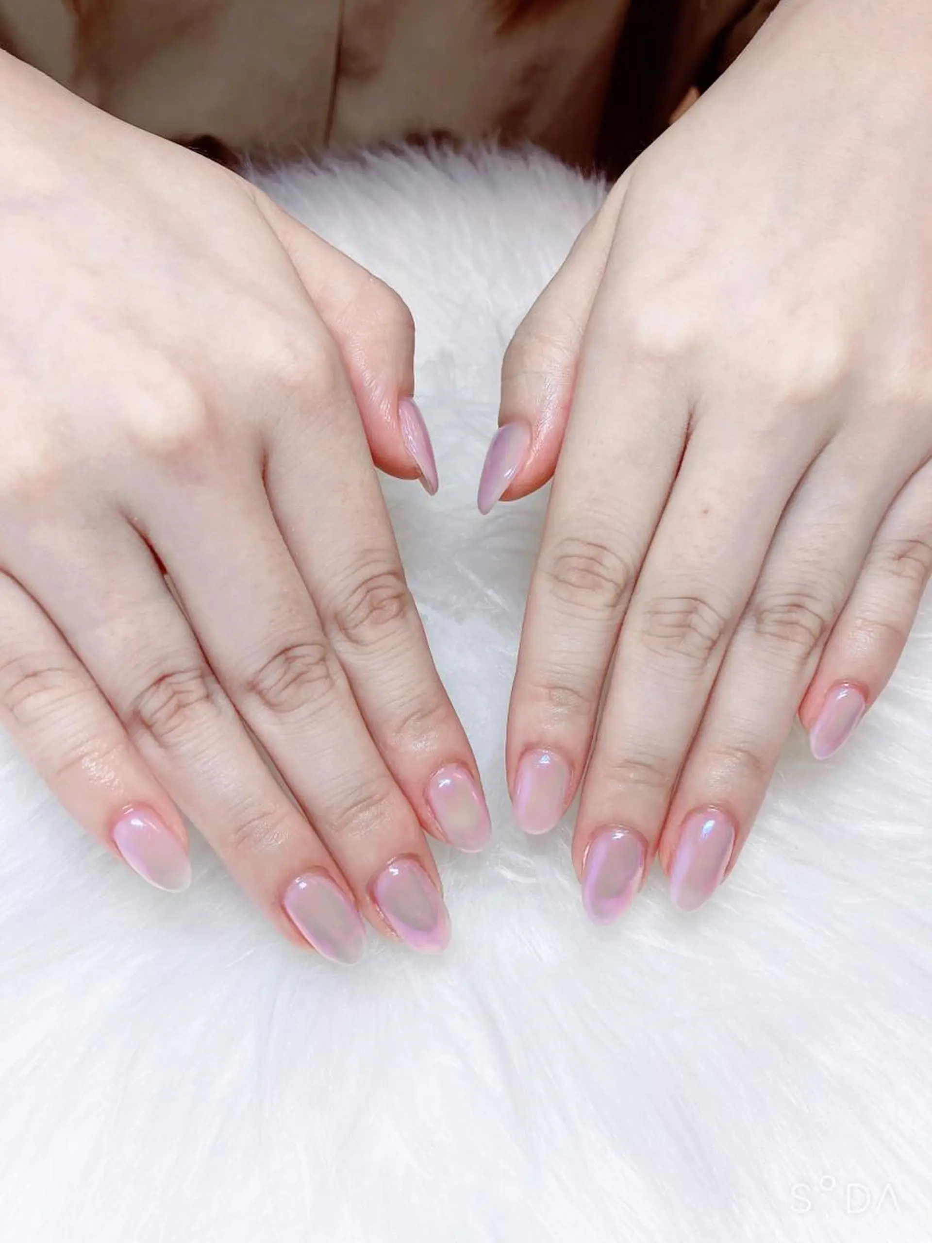 ネイル オーロラネイル フラッシュネイル 氷ネイル・うるうるネイル キラキラネイル 韓国ネイル Amour baseのネイルデザイン