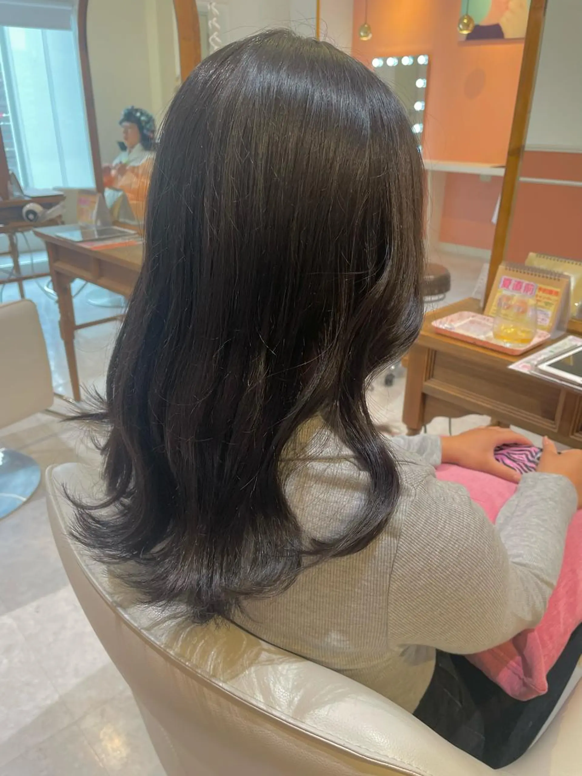 ミディアム カラー ヘアアレンジ ヘアカラー 和田 真依のヘアスタイル