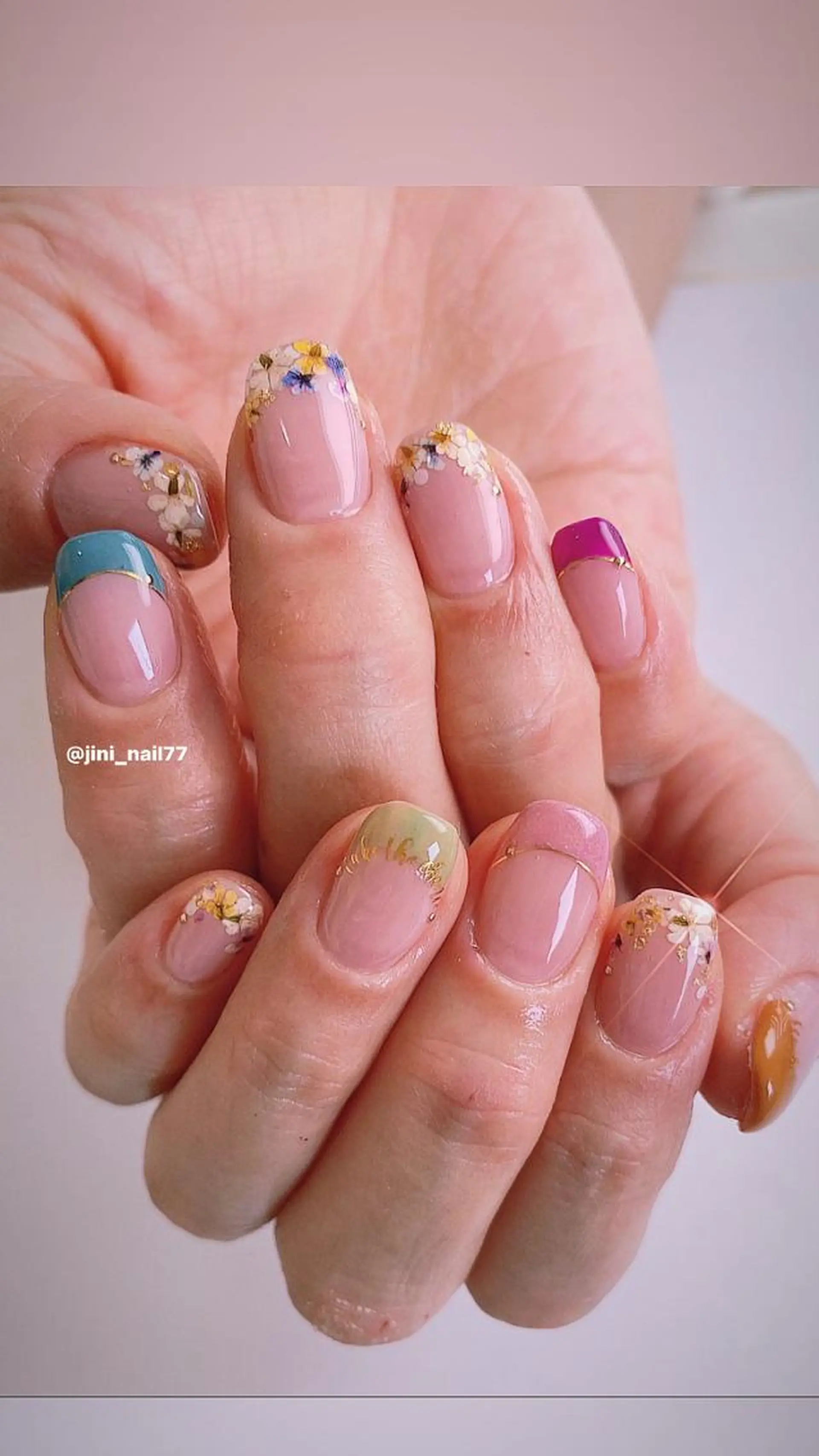 ネイル ハンドネイル JINI NAIL所属・ジニ ネイルのネイルデザイン