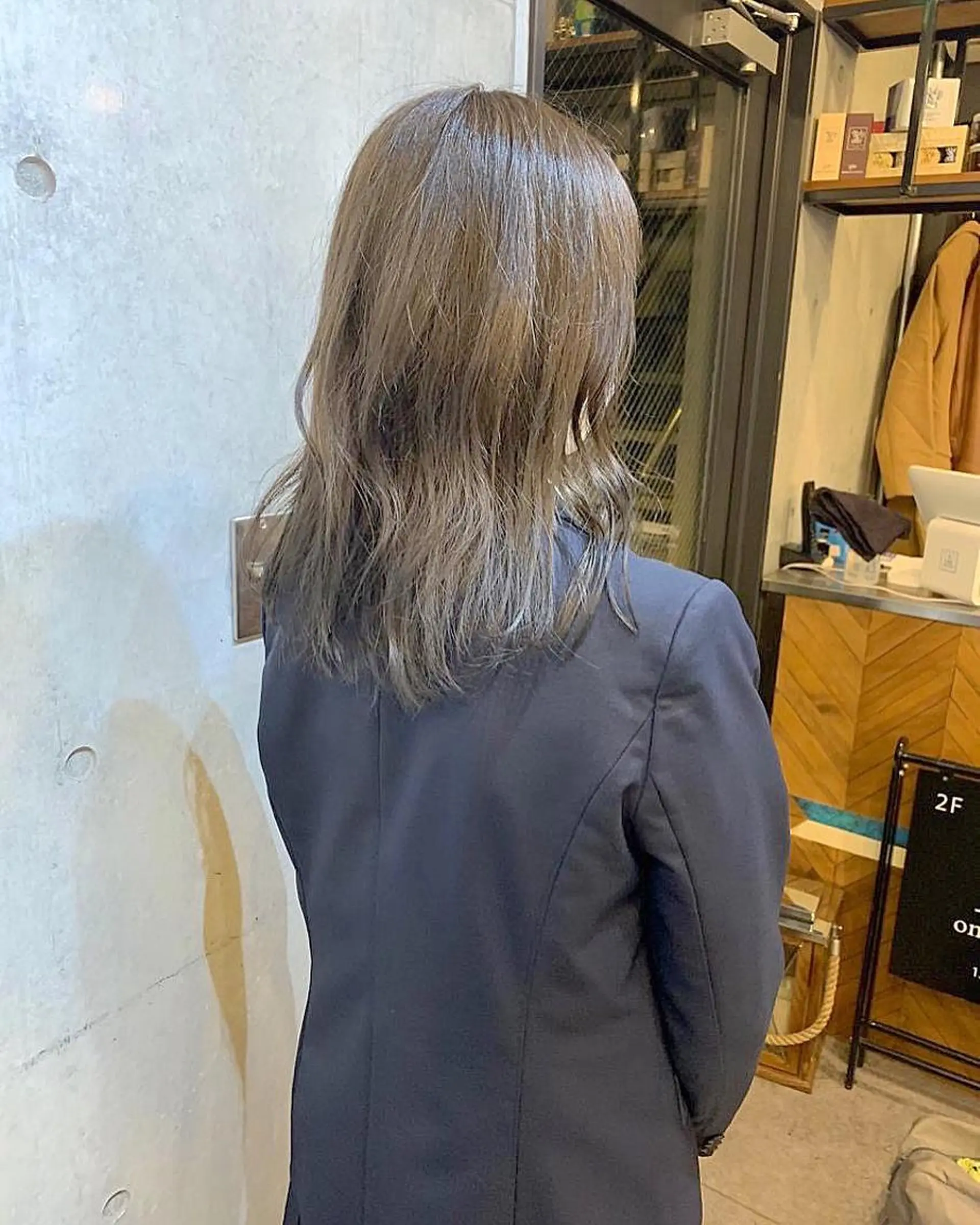 セミロング カラー 卒業式のヘアスタイル 学生 柔らかブラウン/顔周 りレイヤー♡ユウシのヘアスタイル