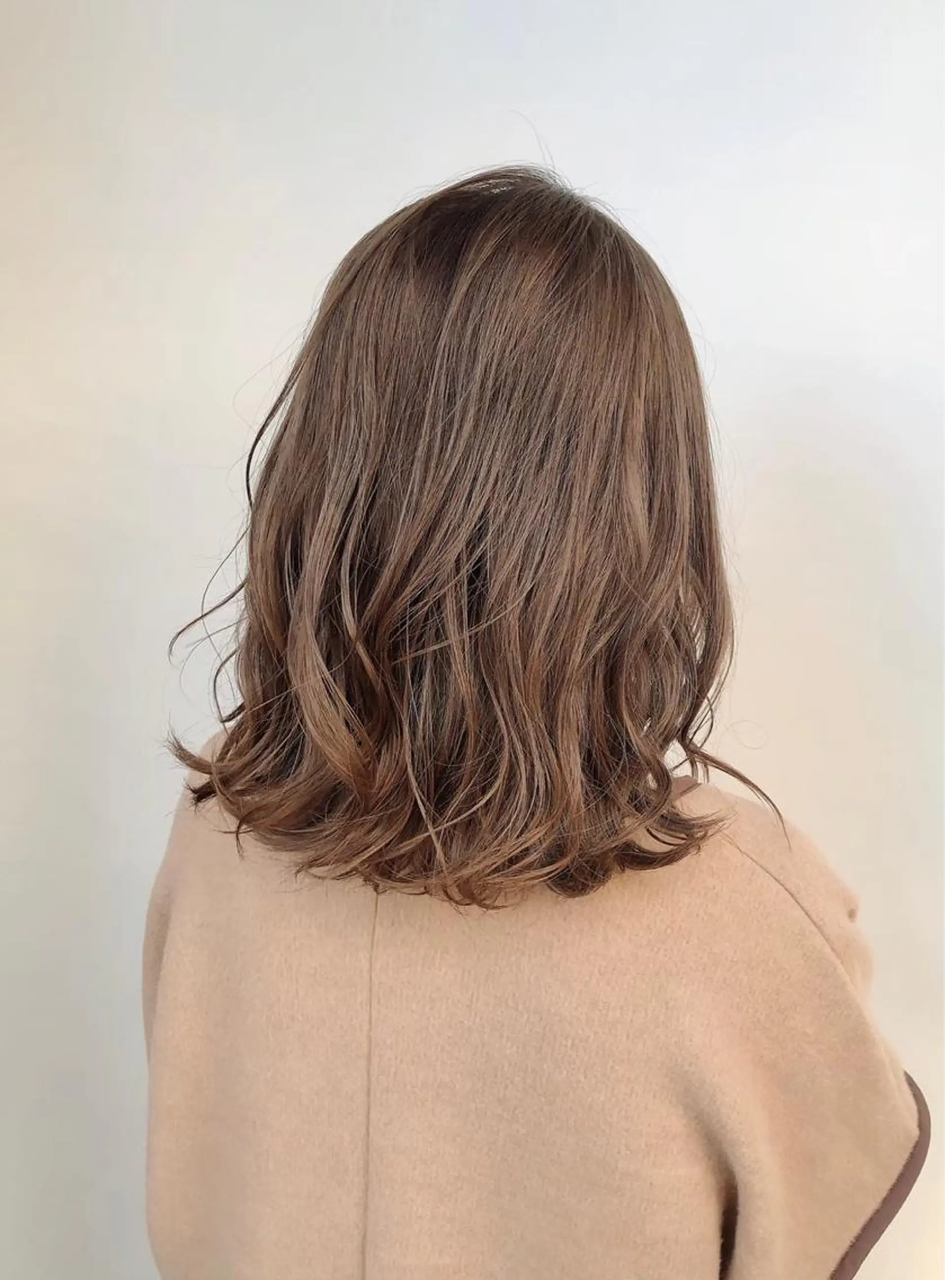 ミディアム ヘアカラー トリートメント Mavie hair所属・髪質改善×潤艶カラー ⭐️岡田崇彰のヘアスタイル