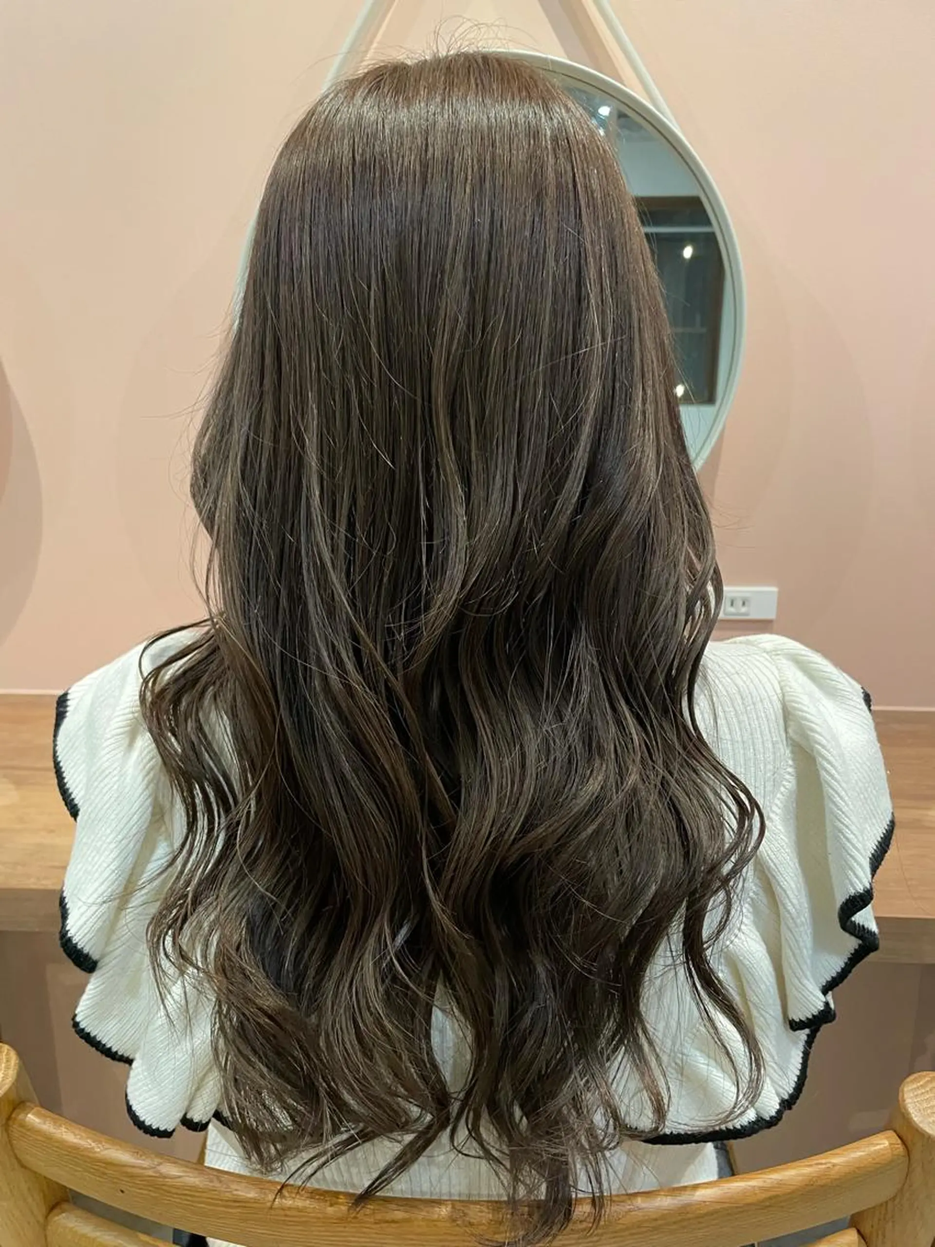 カラー ヘアアレンジ REONA🪽✨ 日常に馴染む髪🫧のヘアスタイル