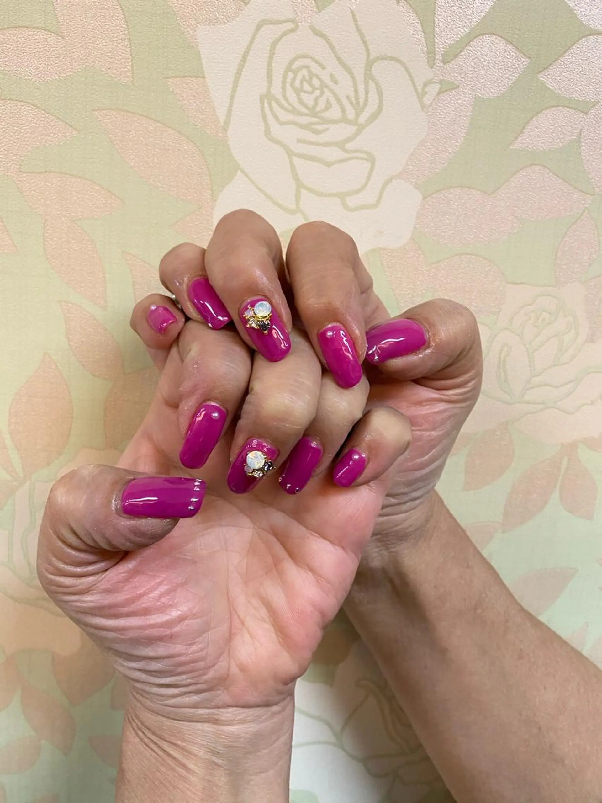 ネイル MIMI RUSH 安城 jubilee店所属・鍋田 彩歌のマツエク・マツパデザイン