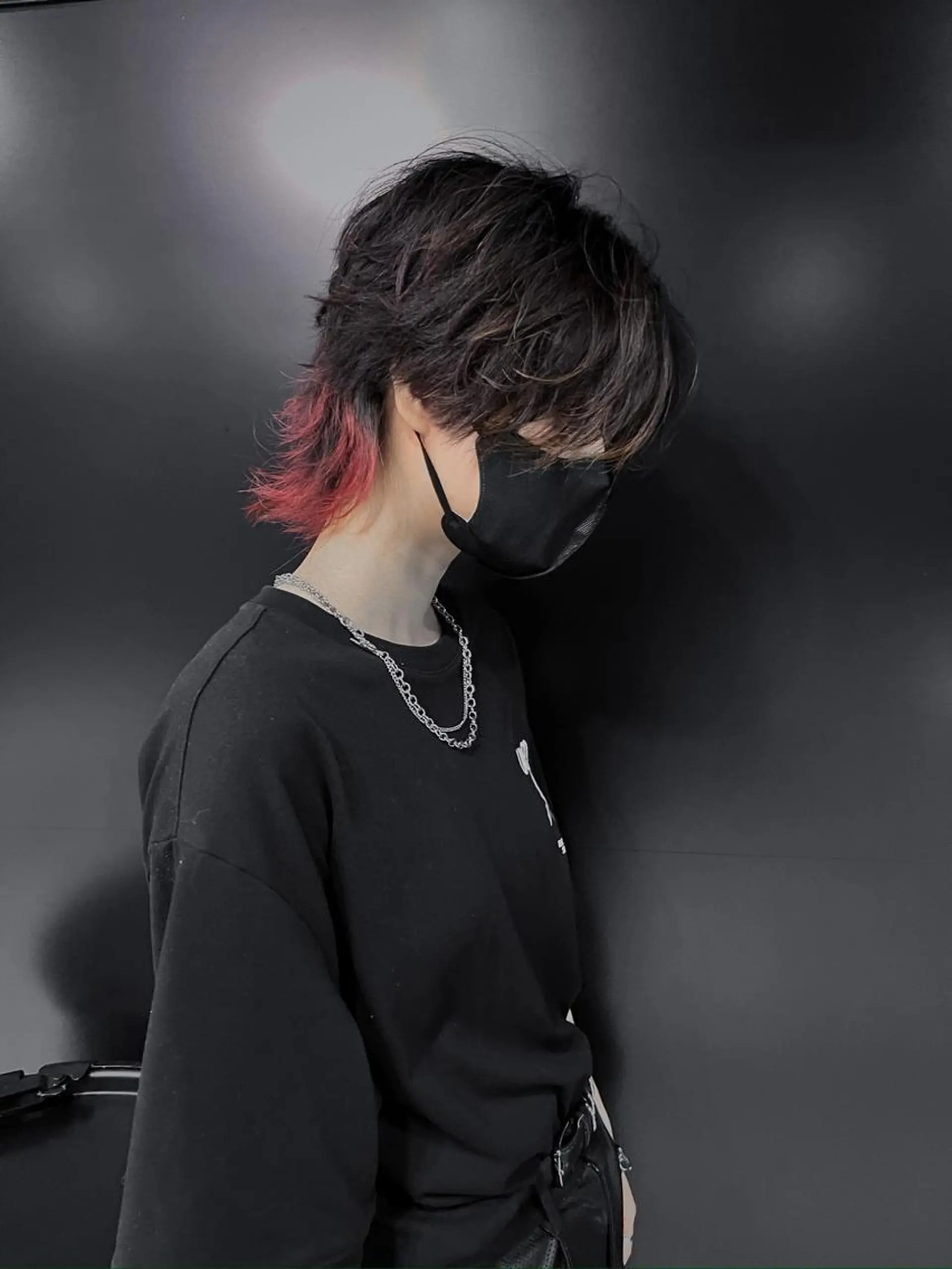 ミディアム カラー パーマ メンズ ミディアムパーマ メンズブリーチ ビジネス センターパート ダウンパーマ カット ヘアカラー トリートメント ヘアセット メンズサロン【owl 心斎橋】難波/アメ村のヘアスタイル