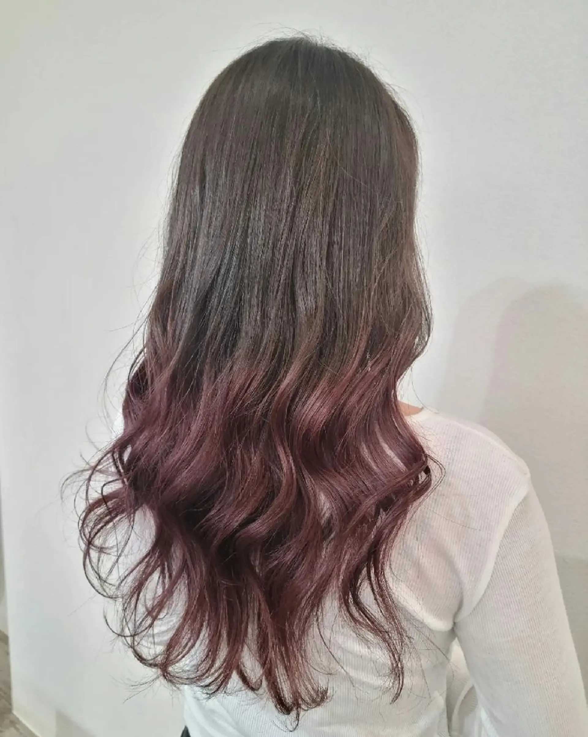 ロング カラー ブリーチ 赤松 摩美のヘアスタイル