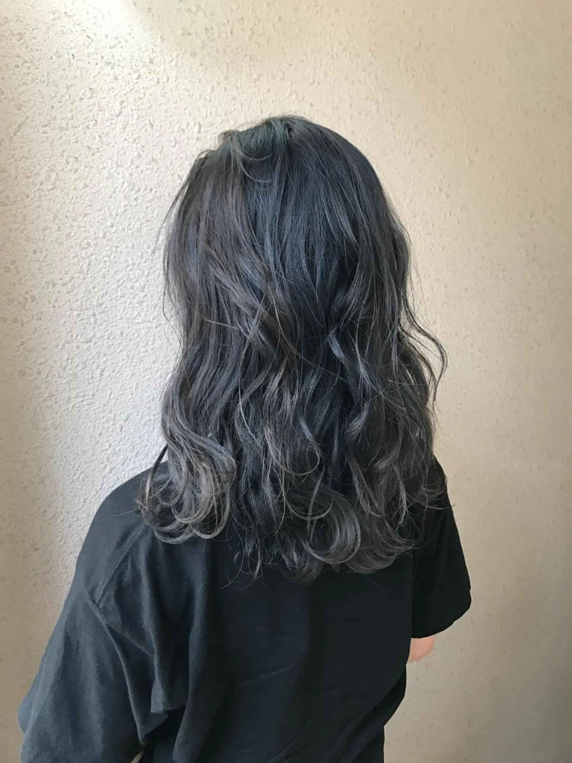 カラー ブルーカラー ブルージュ グレージュ she2.shinjuku所属・takumi Hのヘアスタイル