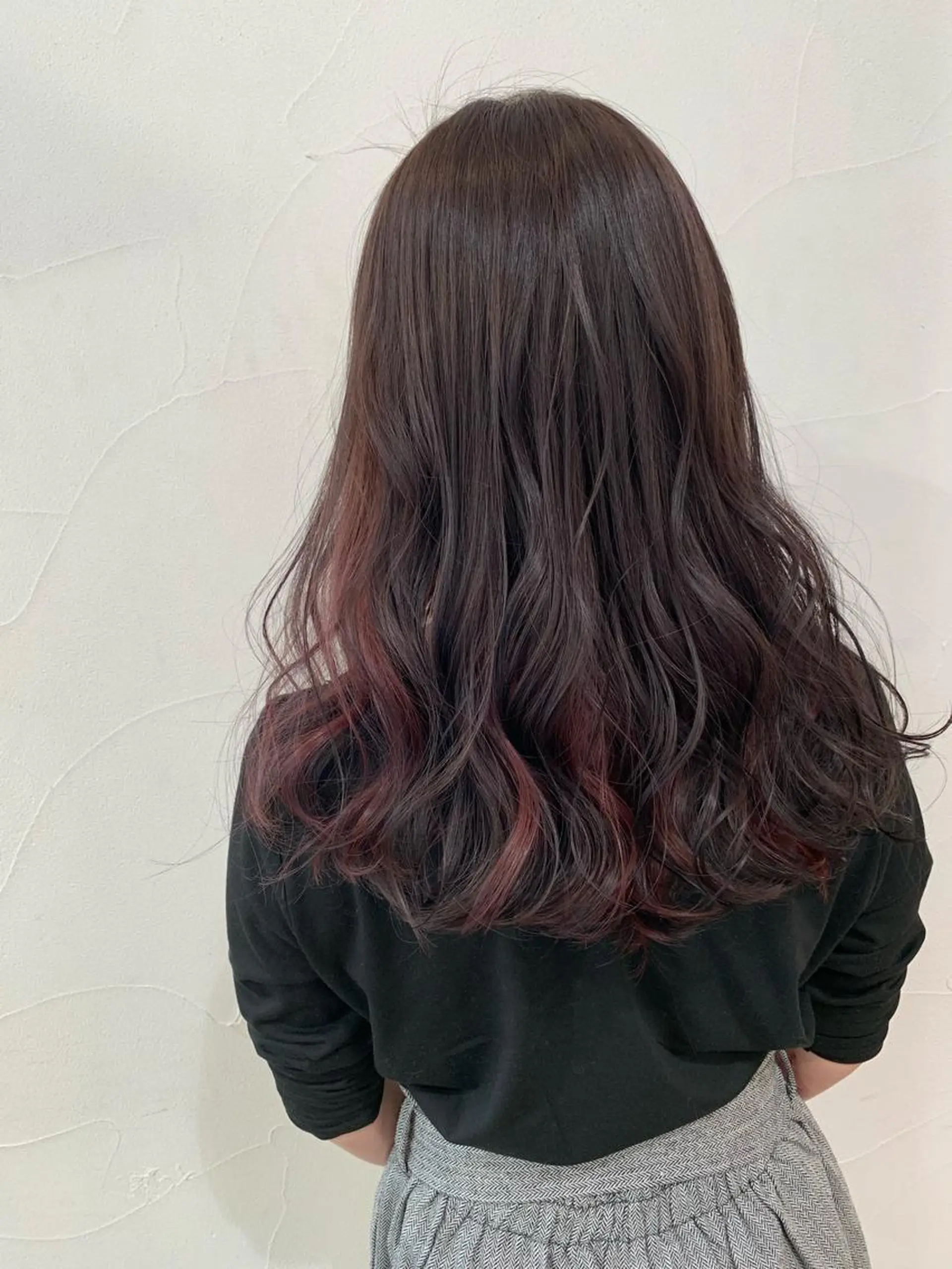 ロング カラー 乳井 悠香のヘアスタイル