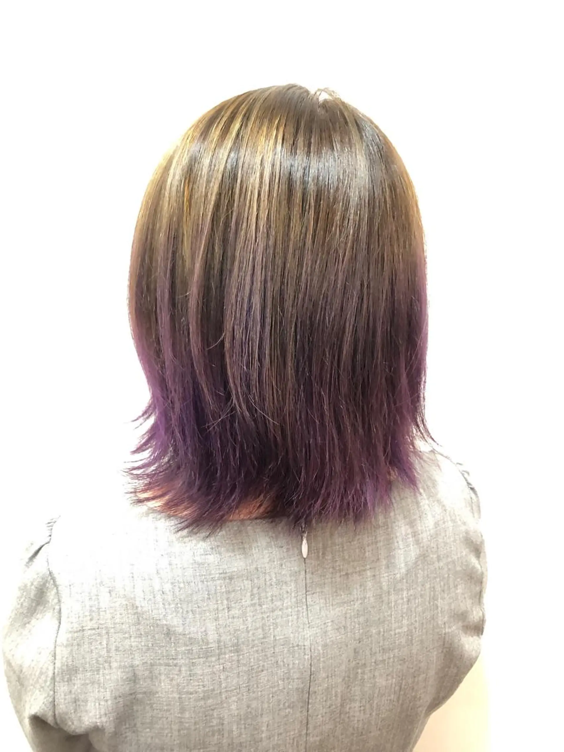 ミディアム カラー パーマ ヘアアレンジ アッシュ グラデーションカラー ラベンダーカラー ラベンダーアッシュ 高橋 隆一のヘアスタイル