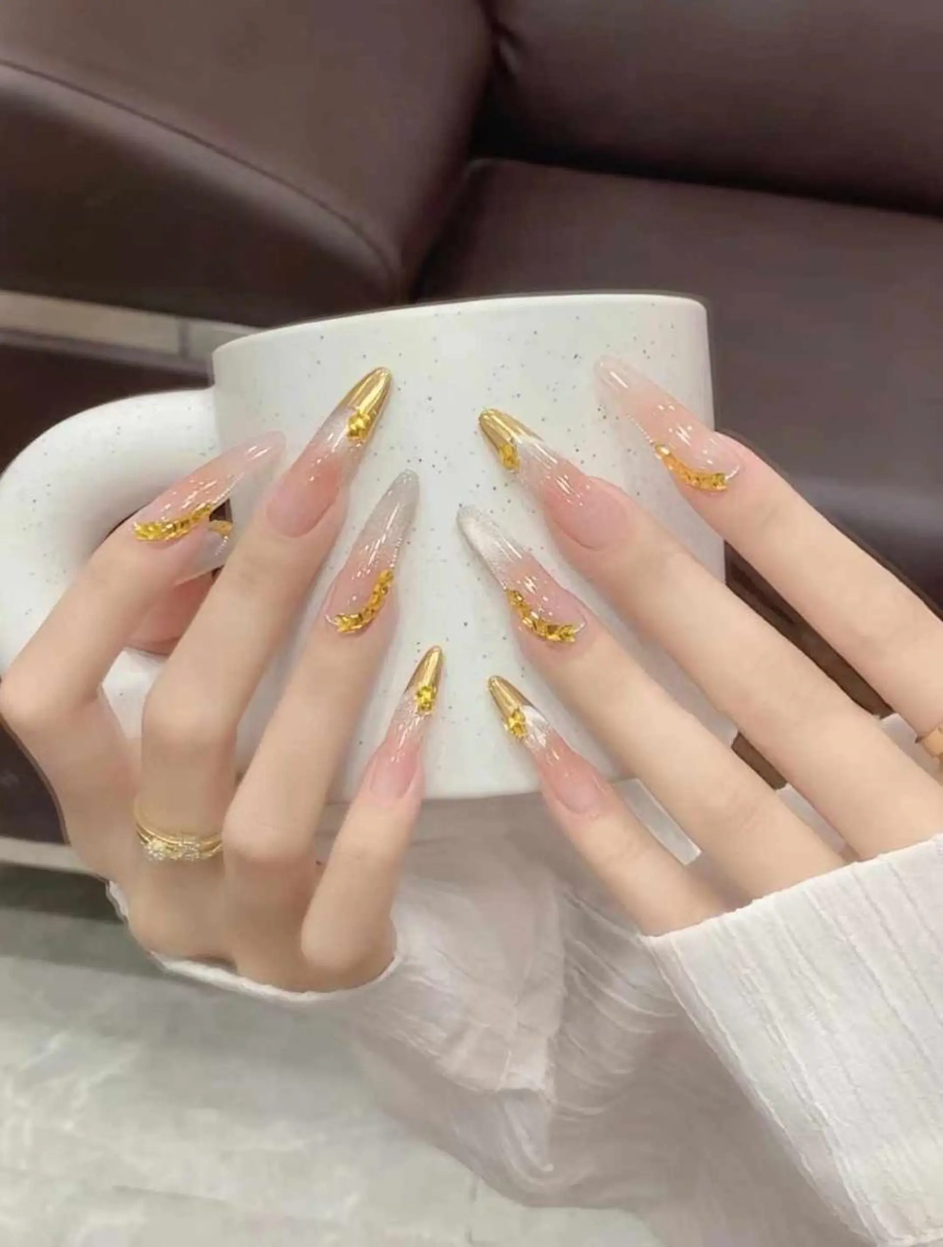 ネイル VIVIAN リサのネイルデザイン