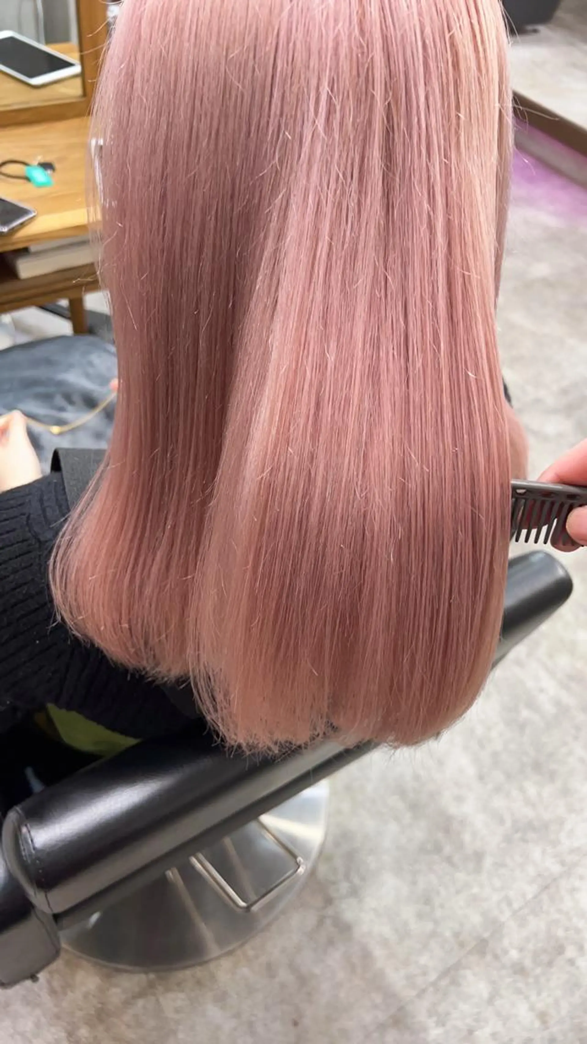 セミロング アッシュ ボブ エクステ ハイライト 学生 ヘアカラー MIRACミラク所属・☀️ハイトーンボブ ☀️石川 海斗のヘアスタイル