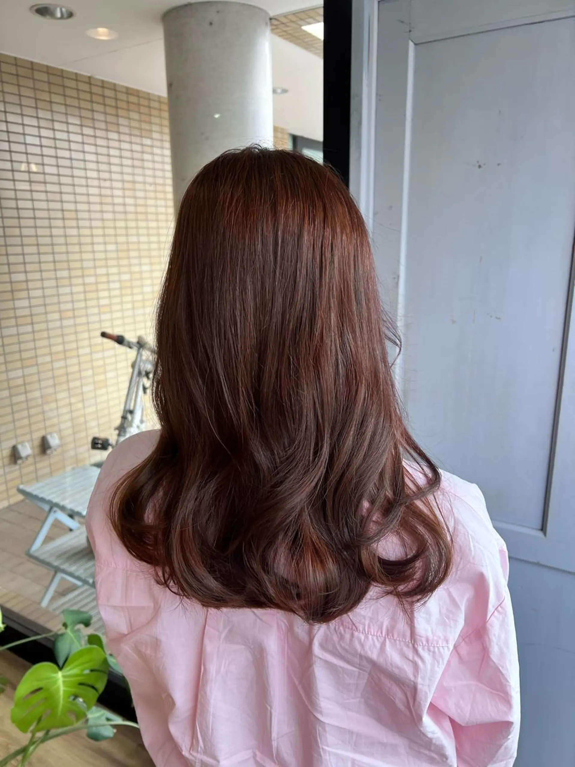 ロング カラー ブラウンカラー ヘアカラー トリートメント ツキダテ ユイのヘアスタイル