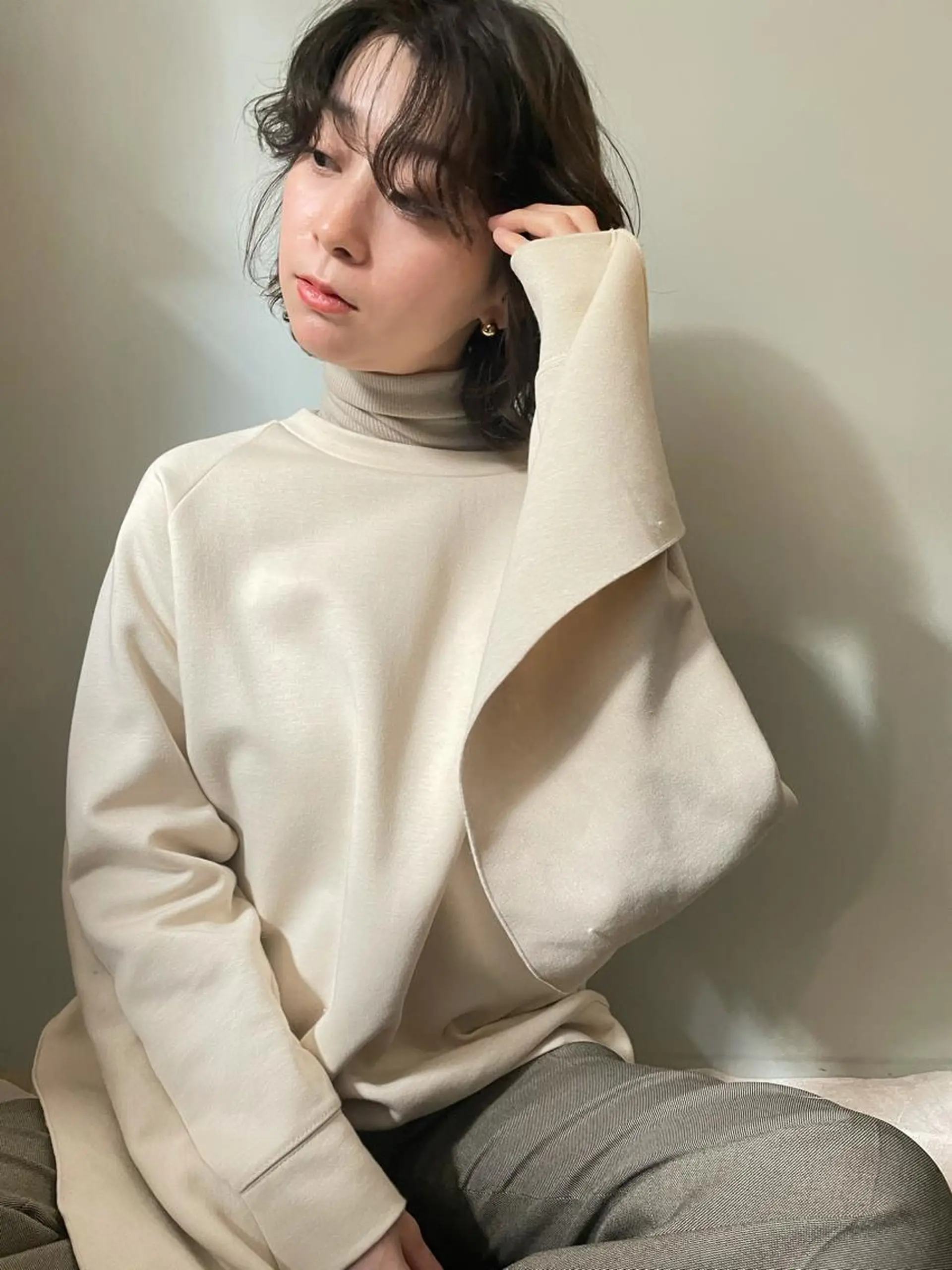 ミディアム カラー パーマ 佐藤 永夏のヘアスタイル