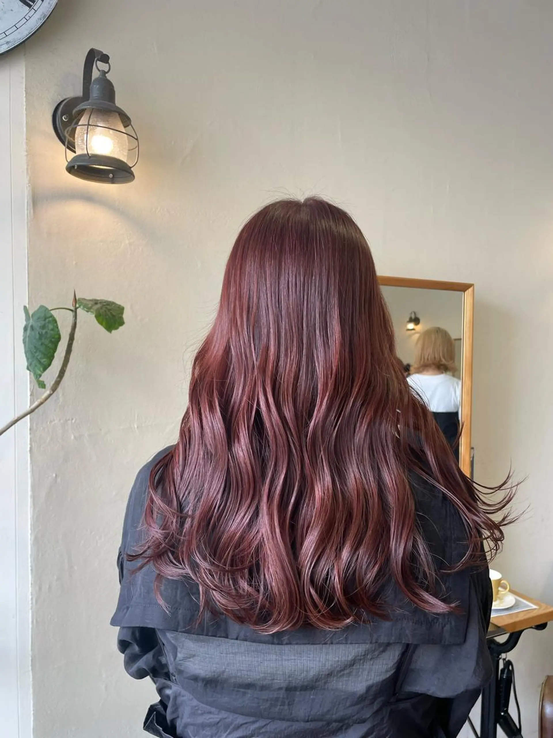 ロング 香山 葵のヘアスタイル