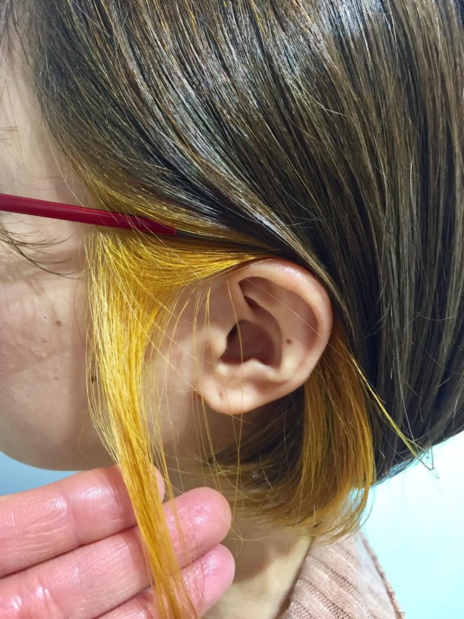 ショート カラー イヤリングカラー イエローカラー ヘアカラー トリートメント unsung所属・韓国風◎　田中 勇也のヘアスタイル