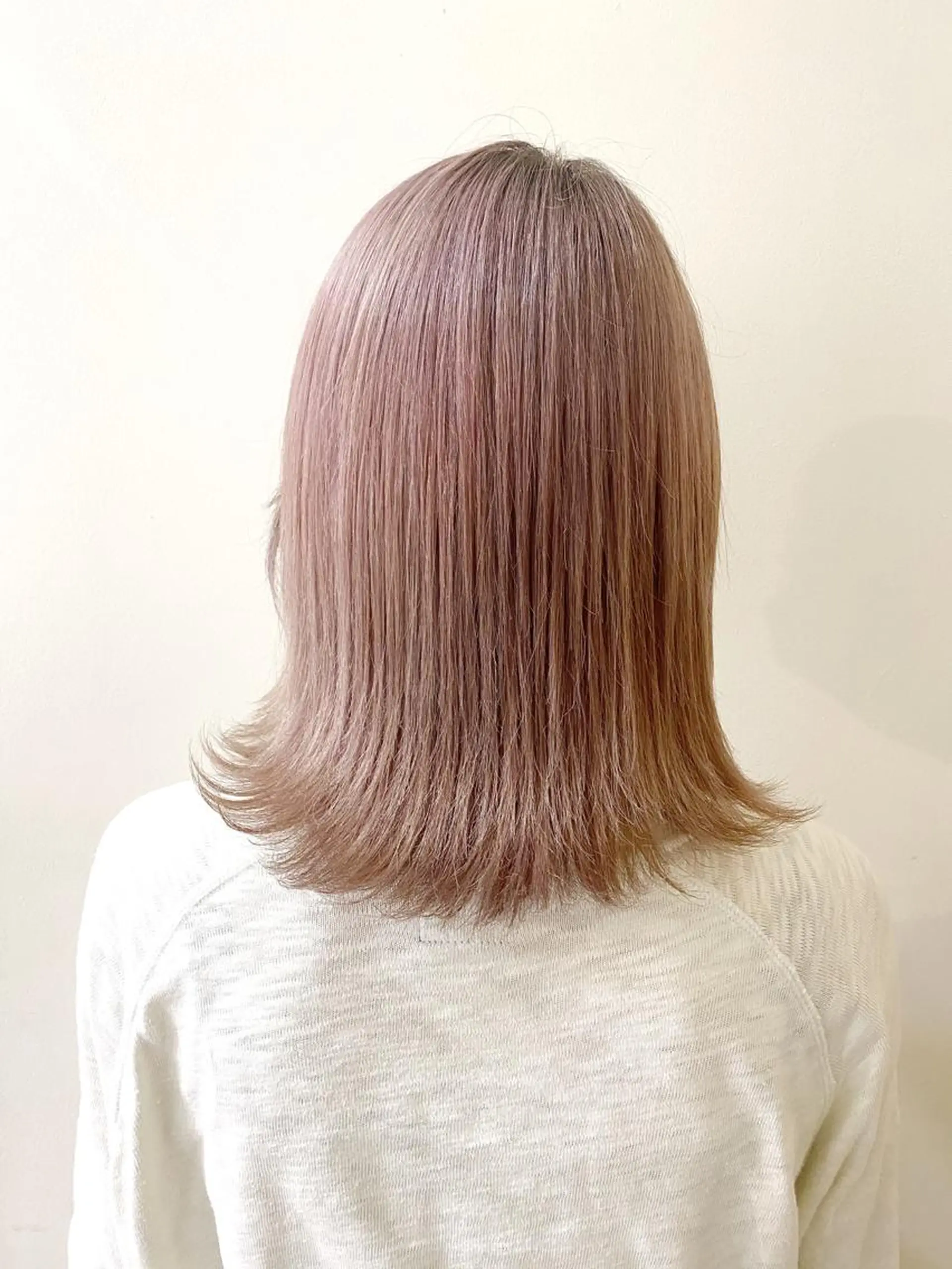 ミディアム カラー 服部 樹季のヘアスタイル